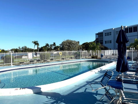 Tiny photo for 2309 PARK Lane #210, Hollywood, FL 33021 (MLS # B26089346)