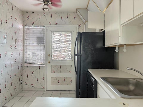 Tiny photo for 2309 PARK Lane #210, Hollywood, FL 33021 (MLS # B26089346)
