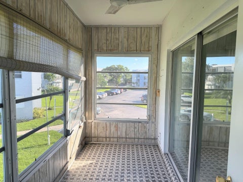 Tiny photo for 2309 PARK Lane #210, Hollywood, FL 33021 (MLS # B26089346)