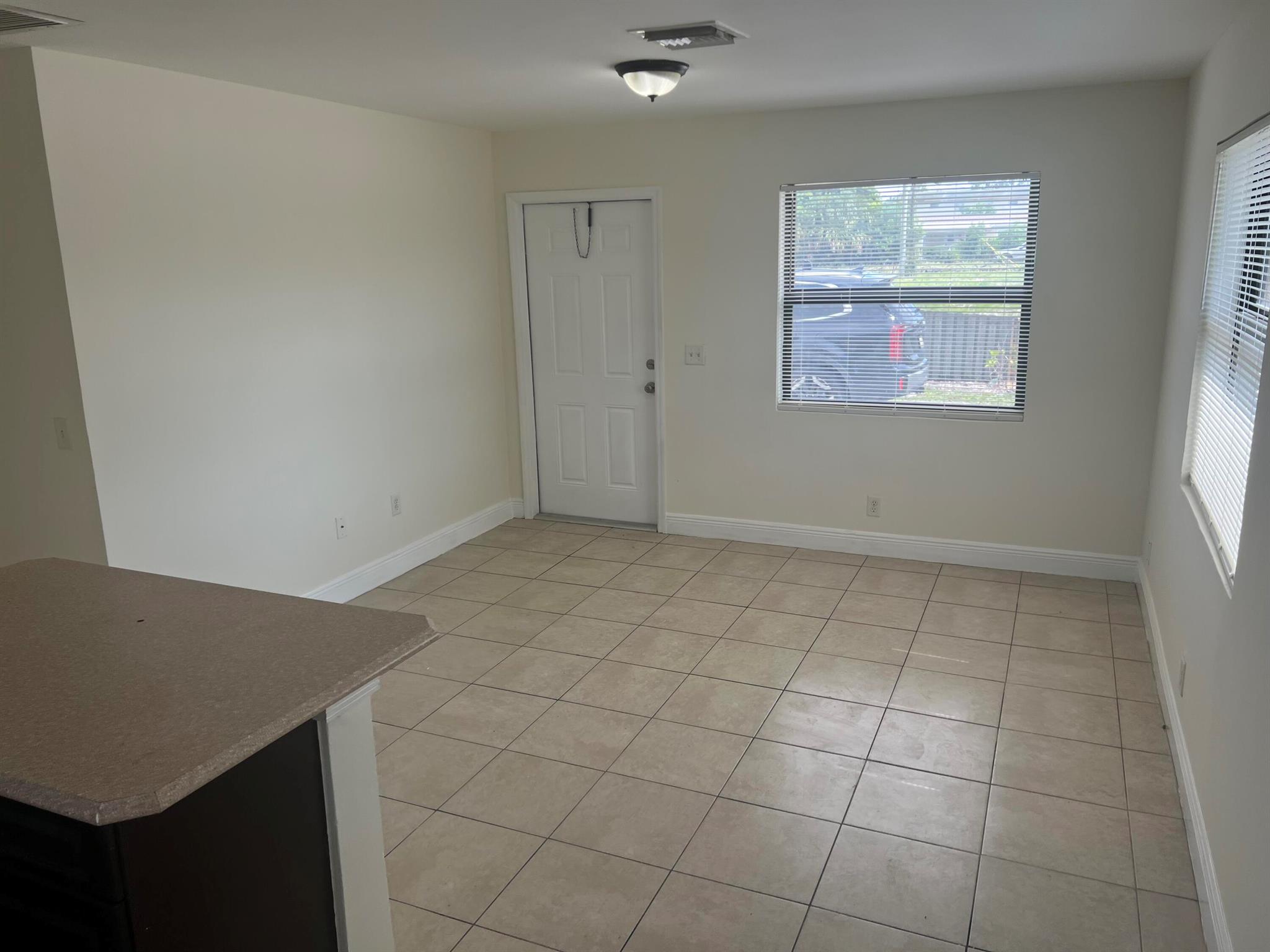 2820 Avenue S 4 A1