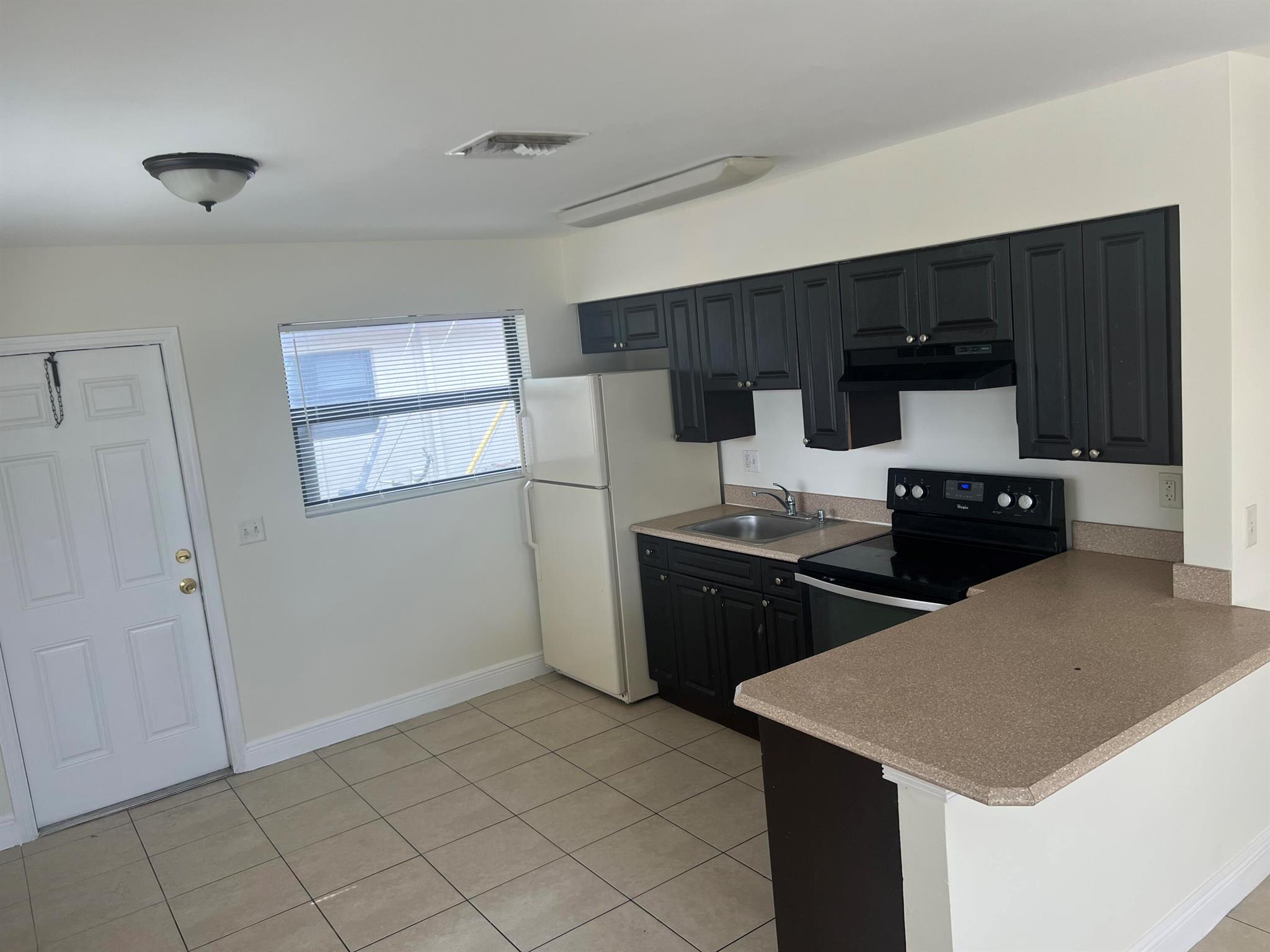 2820 Avenue S 4 A1