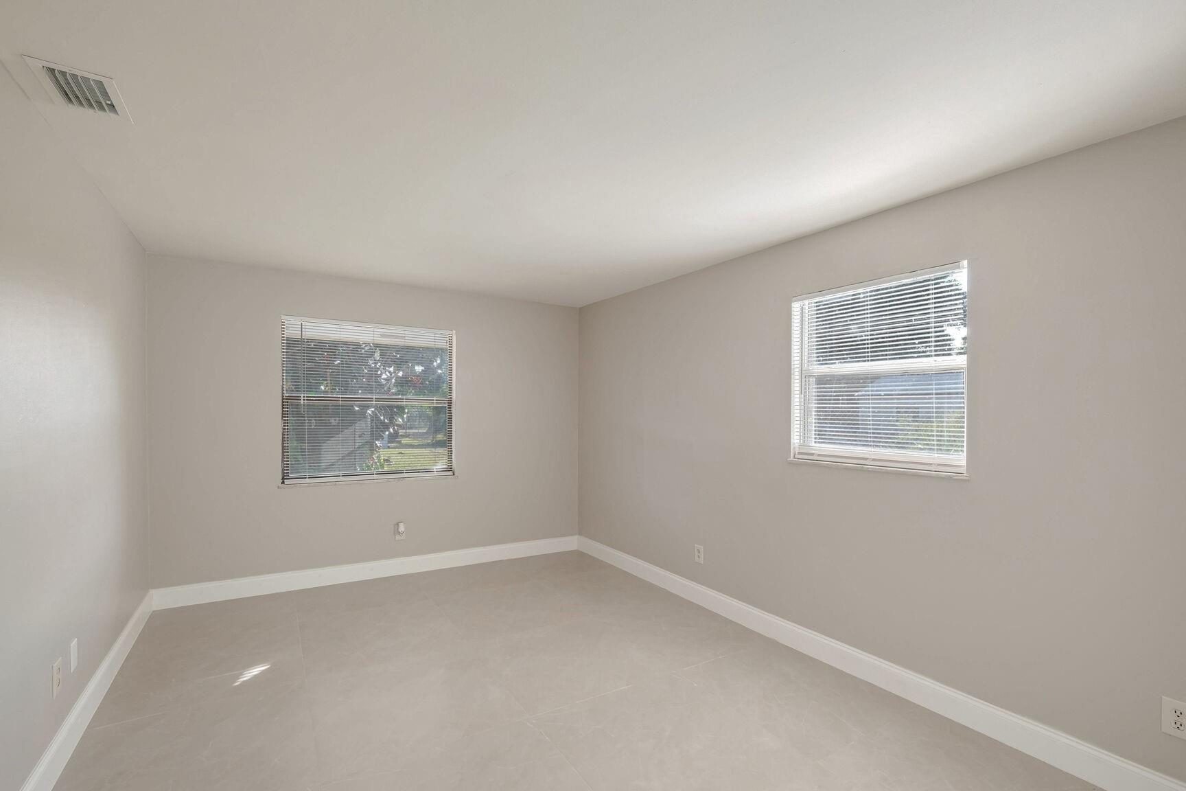 Silver Lake Park Add - Residential Lease