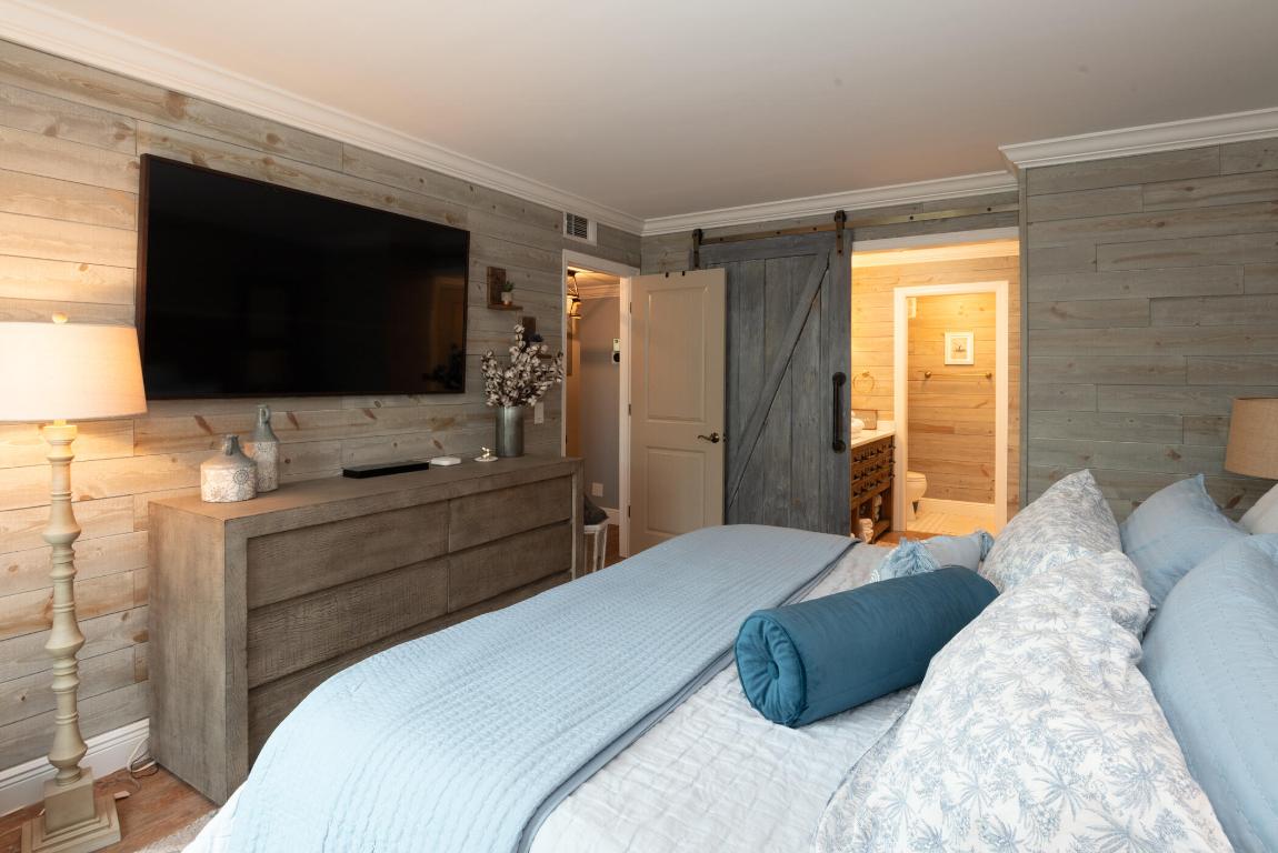 BEACHWOOD VILLAS CONDO - Residential