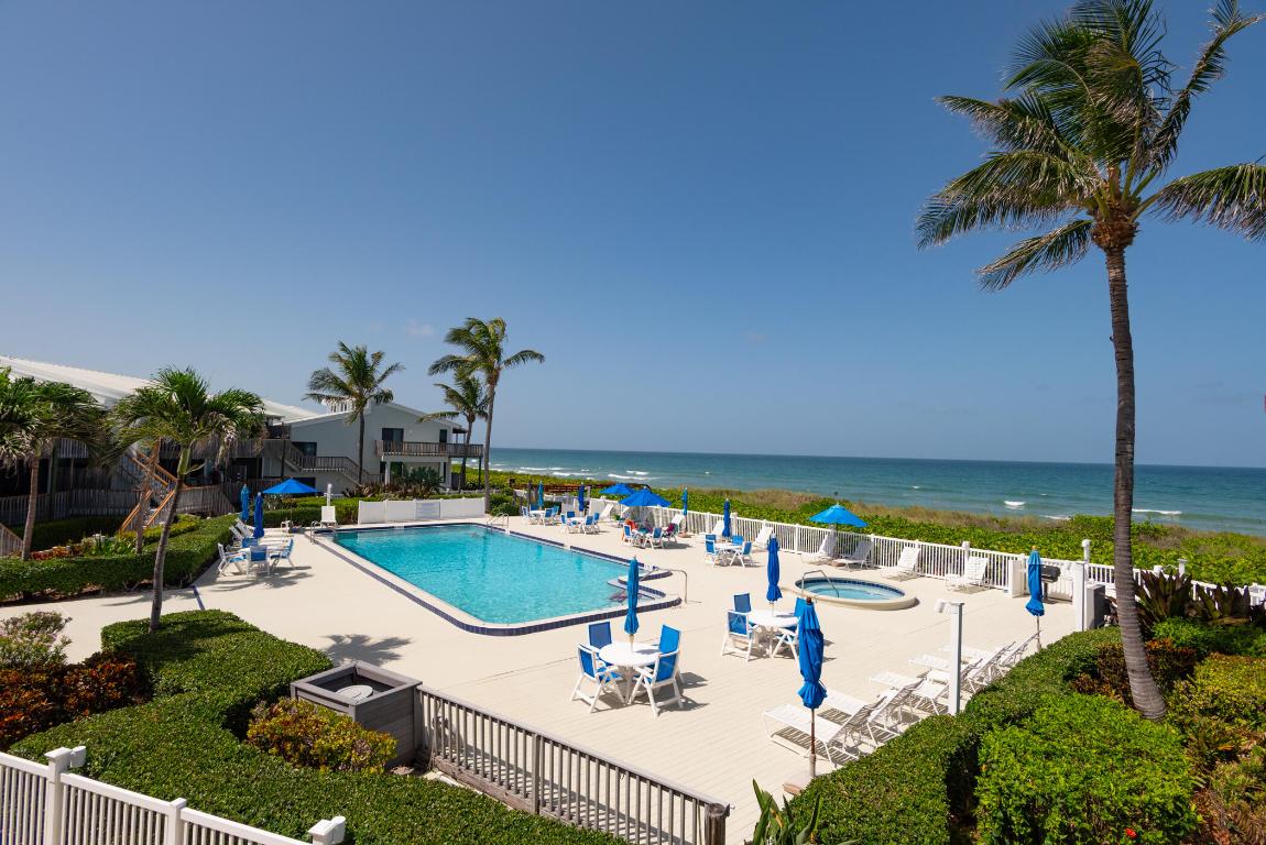 BEACHWOOD VILLAS CONDO - Residential