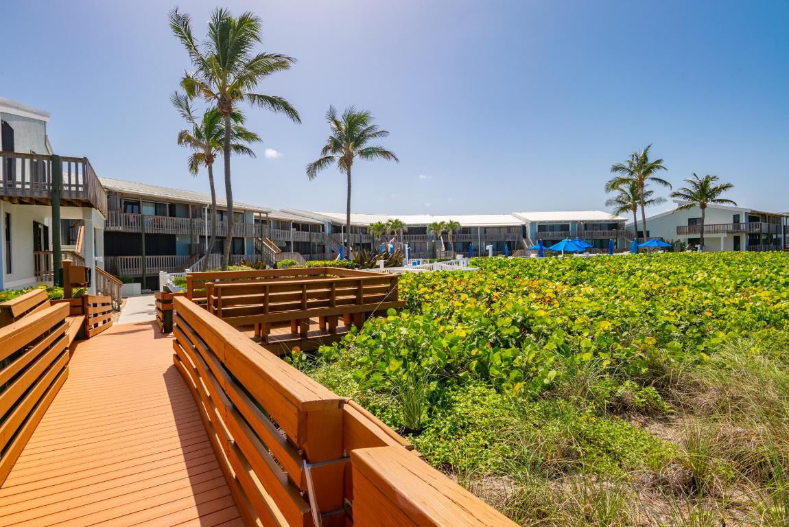 BEACHWOOD VILLAS CONDO - Residential