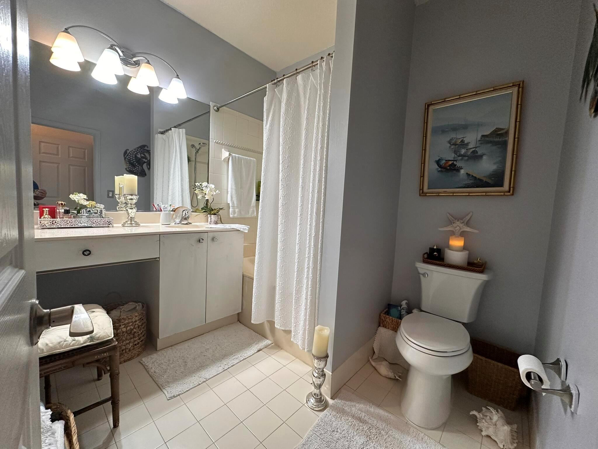 ROSEMONT CONDO - Residential Lease