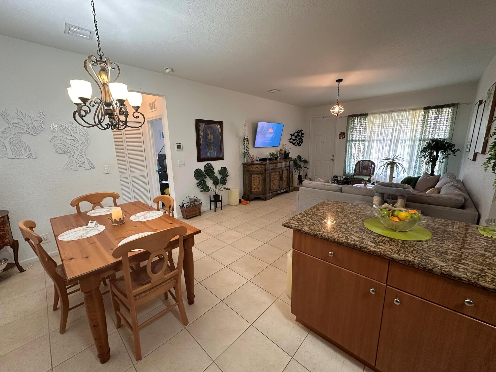 ROSEMONT CONDO - Residential Lease