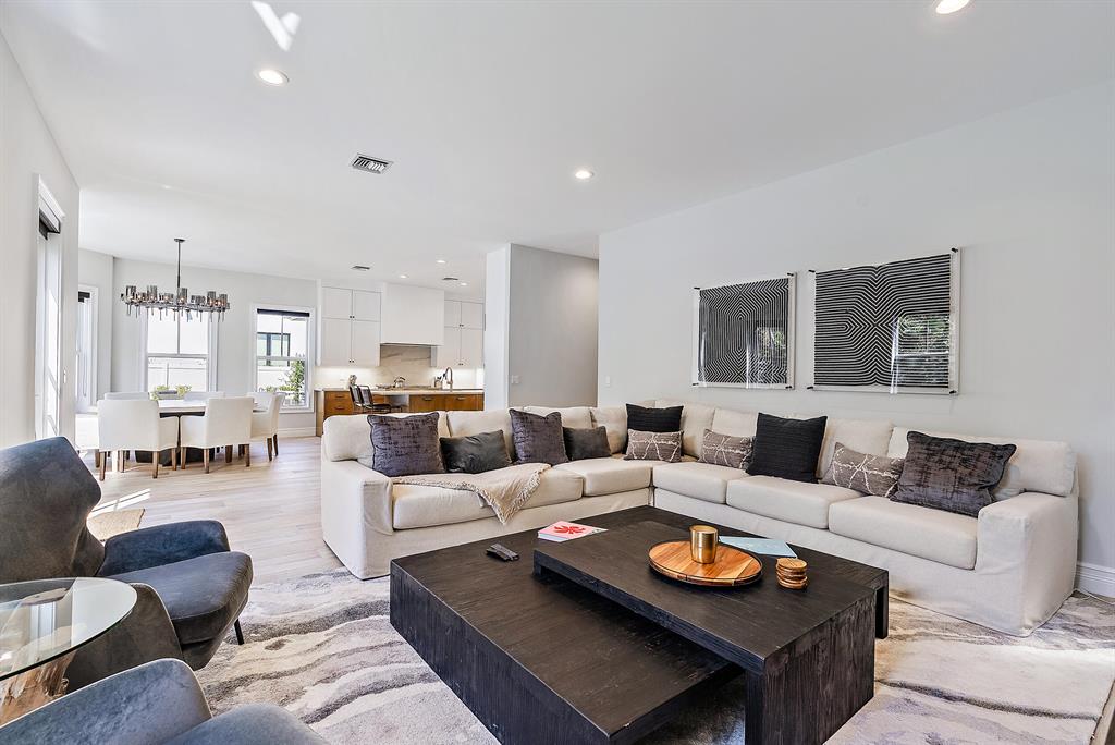 SHADOWLAWN IN - Residential