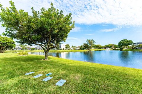 Tiny photo for 1027 Farnham O #1027, Deerfield Beach, FL 33442 (MLS # B26023120)