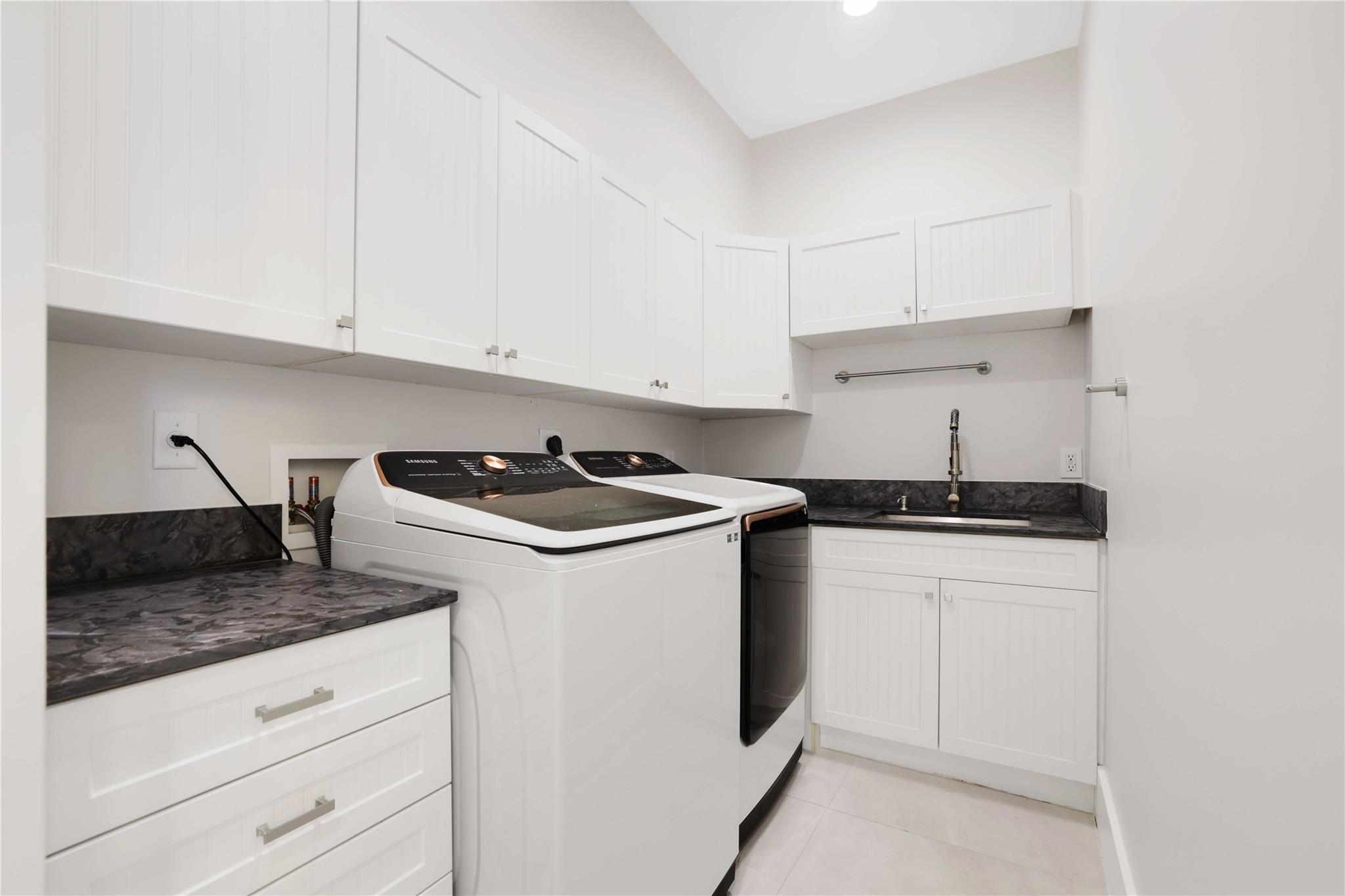 BOCA HARBOUR - Residential