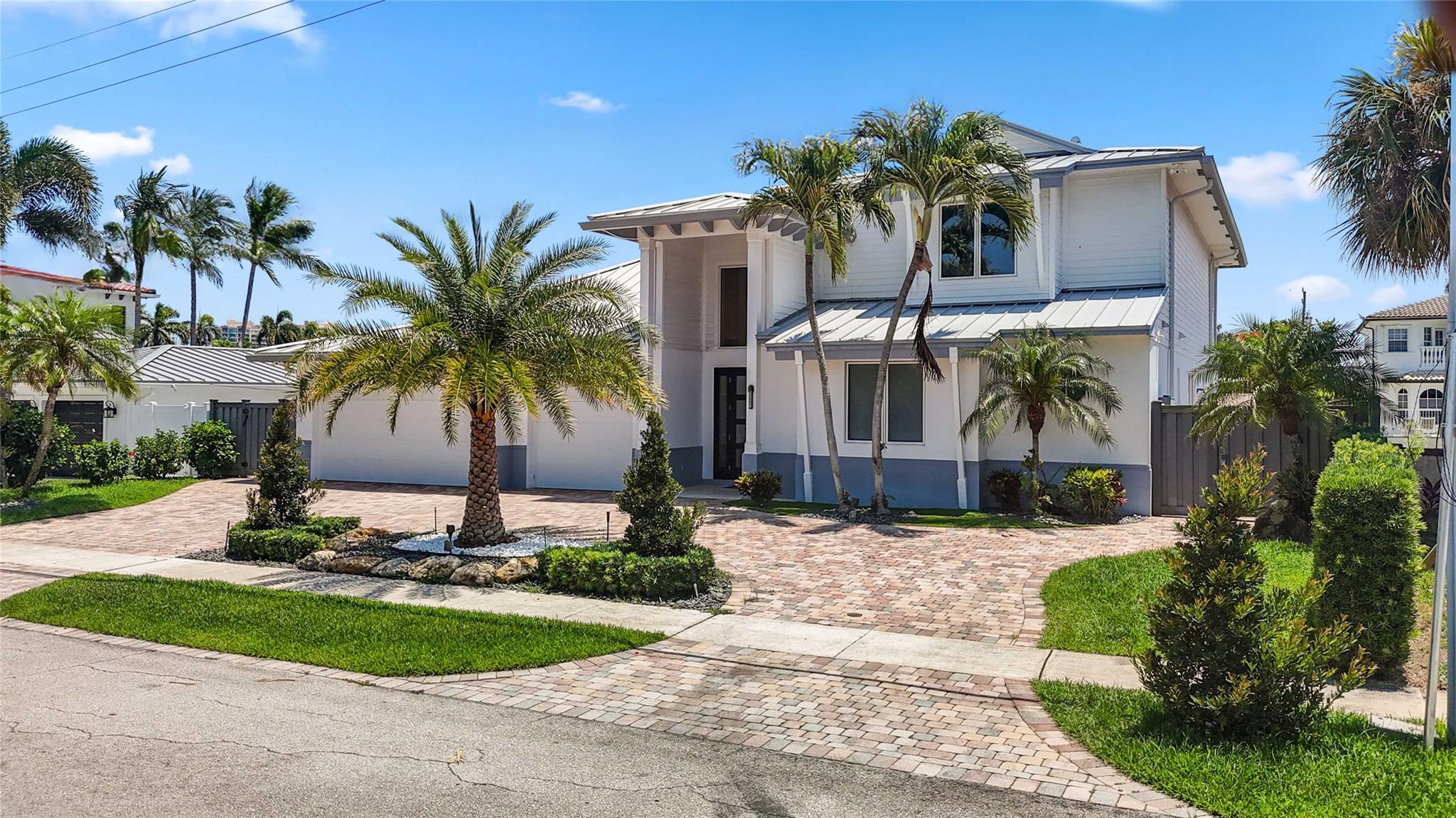 BOCA HARBOUR - Residential