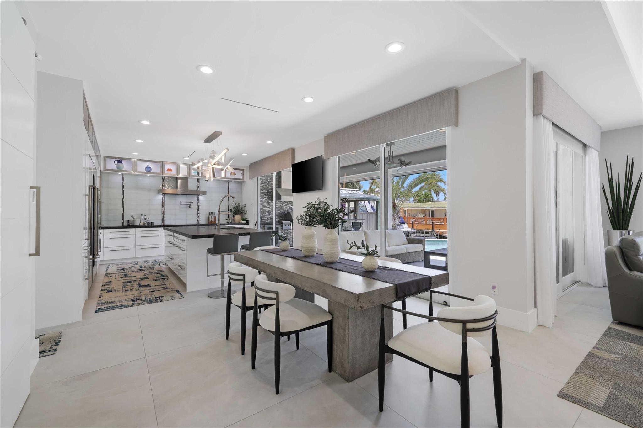 BOCA HARBOUR - Residential