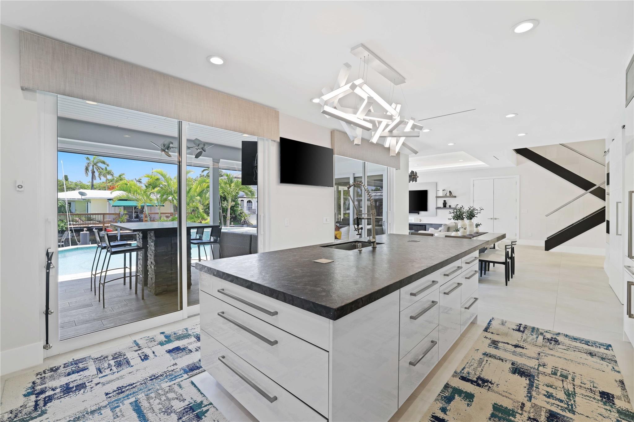 BOCA HARBOUR - Residential