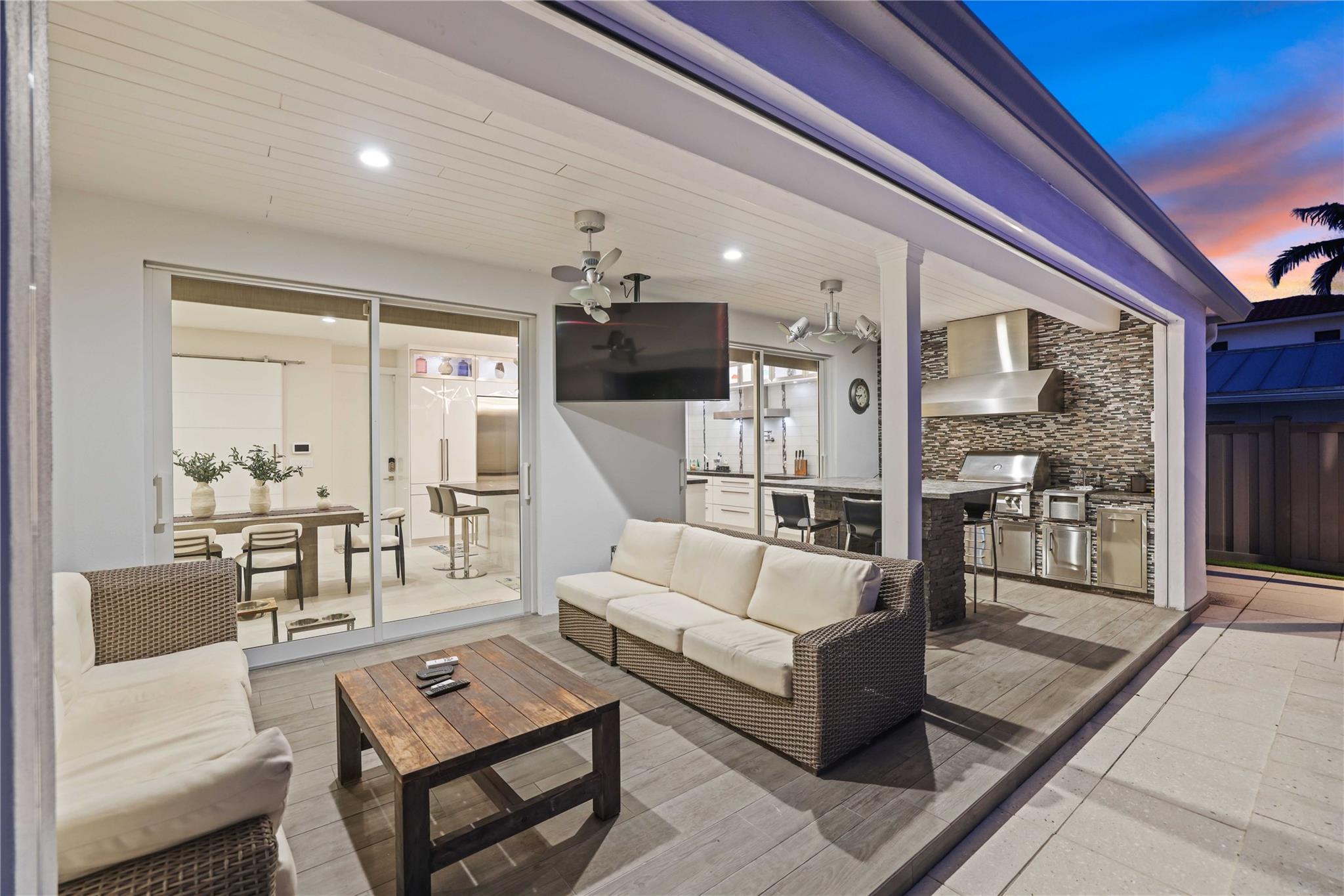 BOCA HARBOUR - Residential