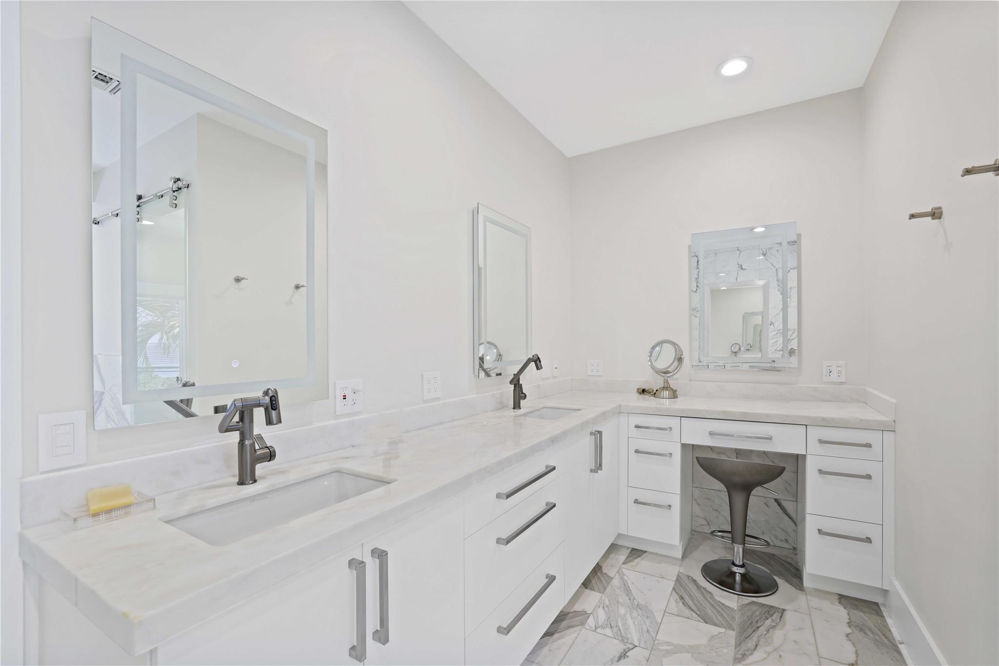 BOCA HARBOUR - Residential