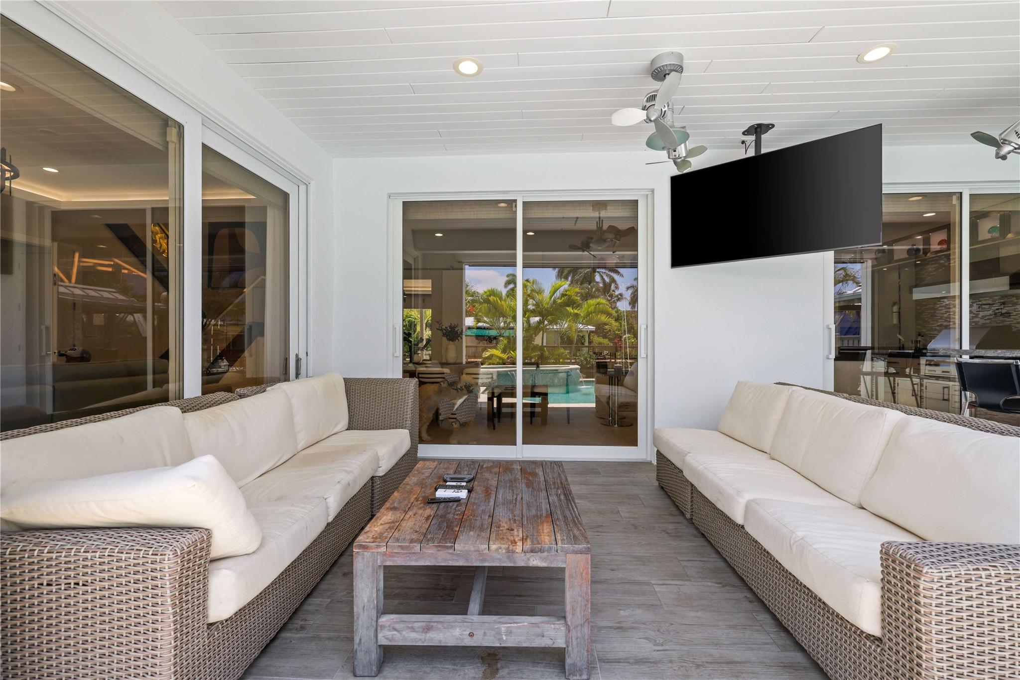 BOCA HARBOUR - Residential