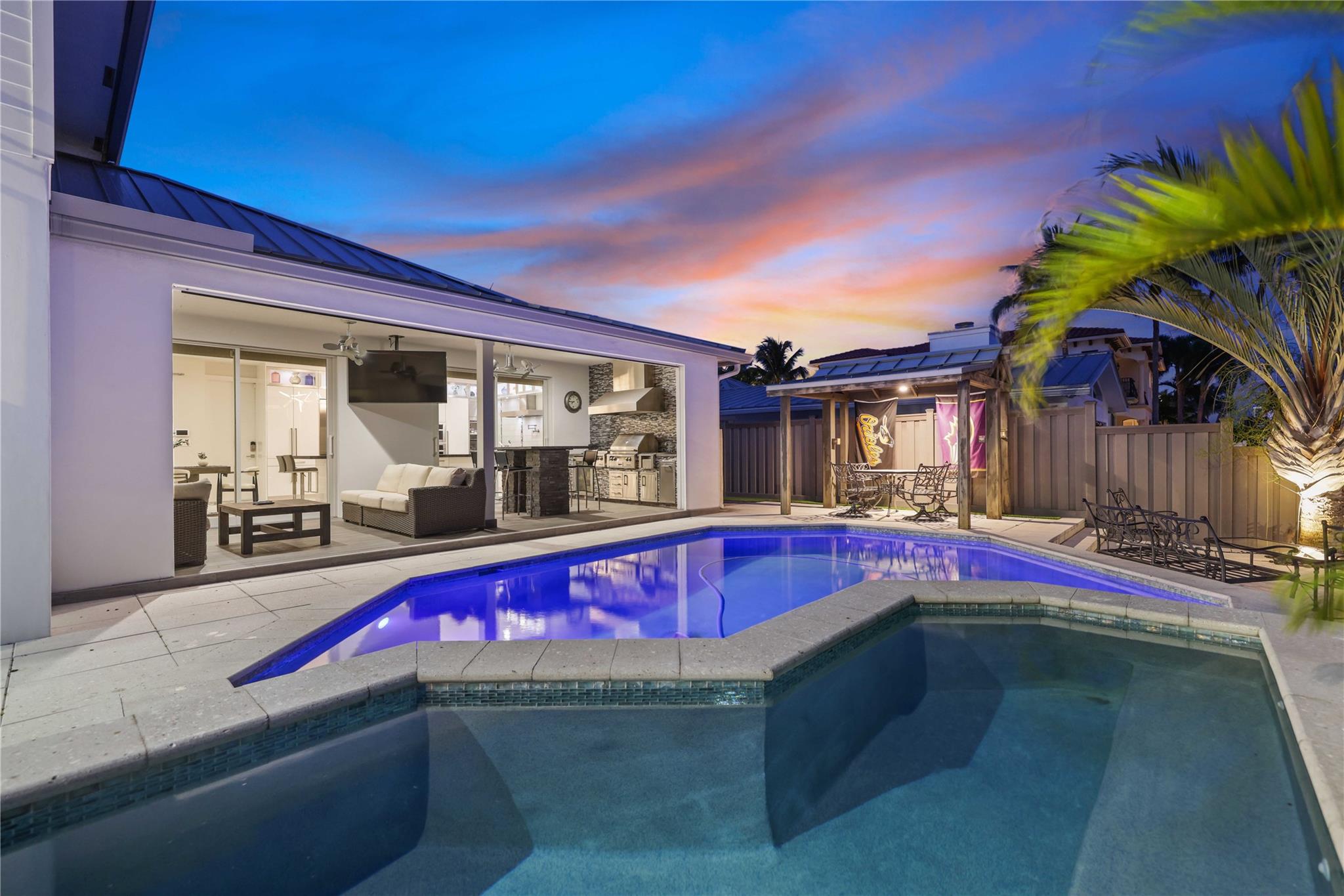 BOCA HARBOUR - Residential