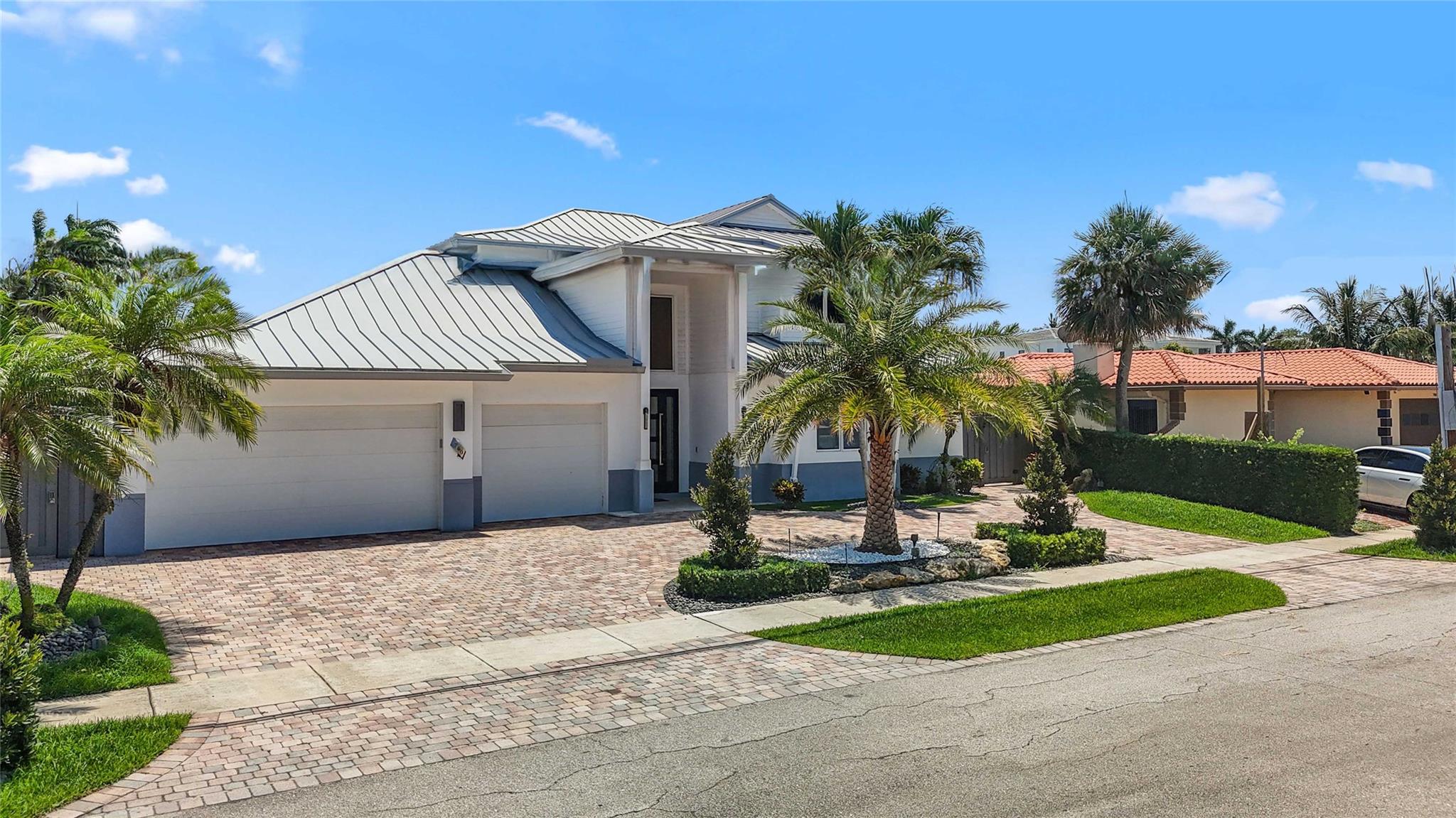 BOCA HARBOUR - Residential