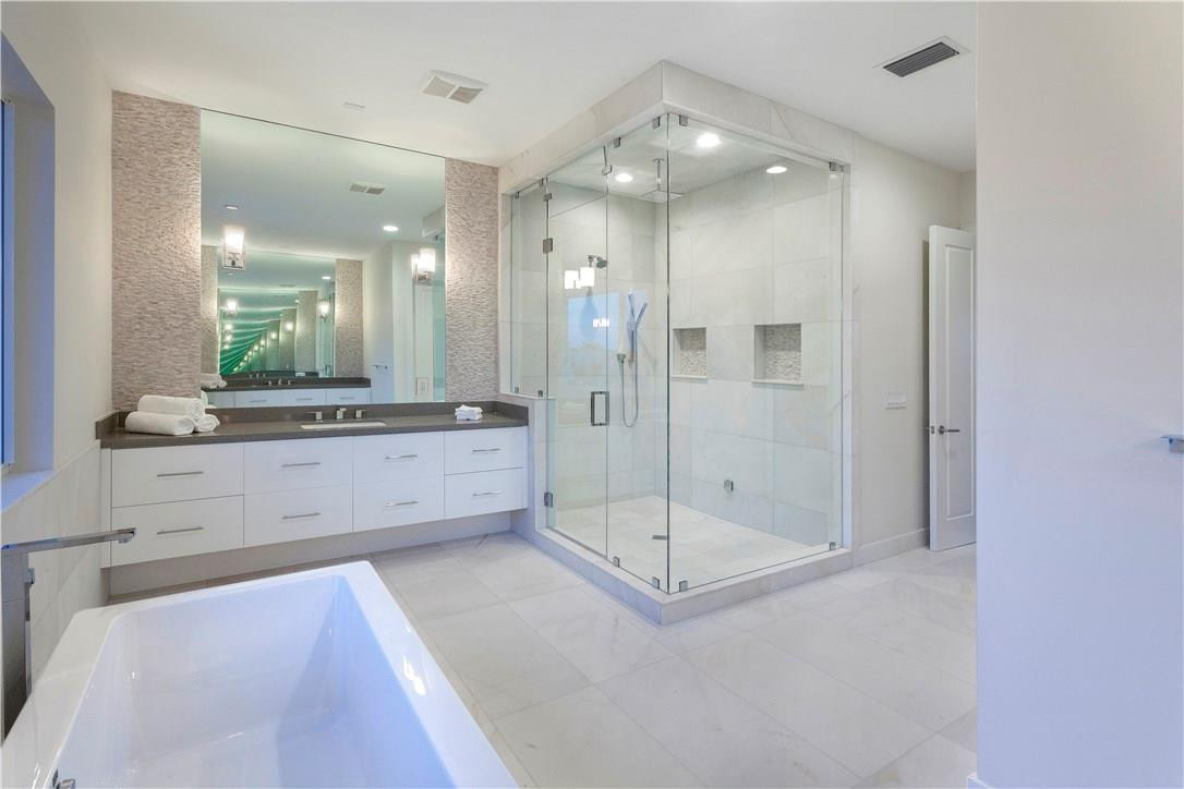 LAKE PLACID 35-23 B - Residential