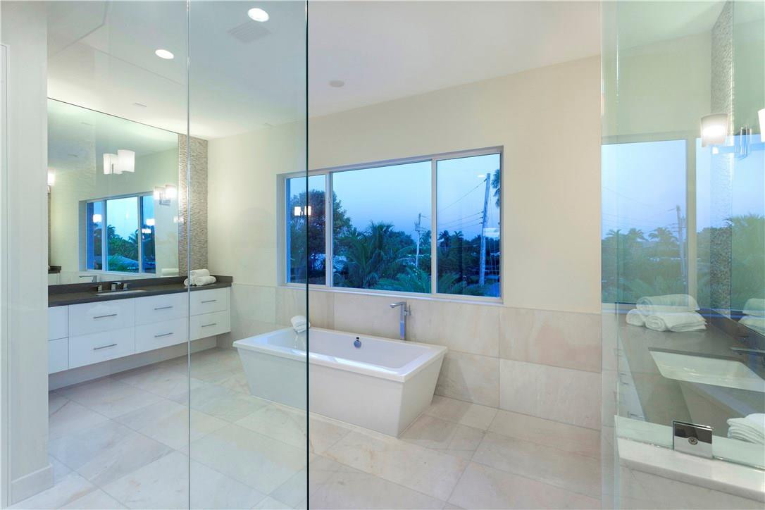 LAKE PLACID 35-23 B - Residential