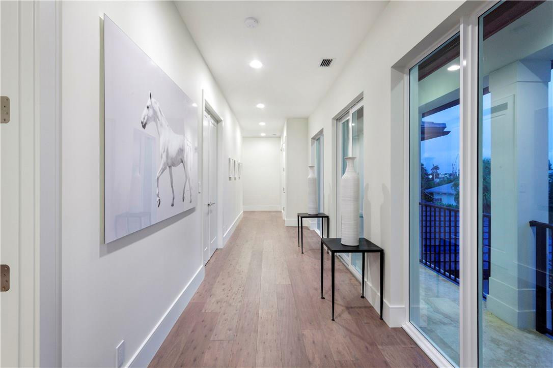 LAKE PLACID 35-23 B - Residential