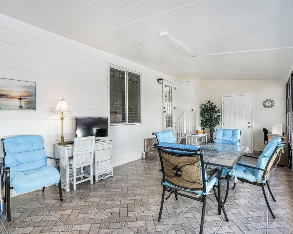 Photo of 5279 NW 4th Terrace, Deerfield Beach, FL 33064 (MLS # F10545041)