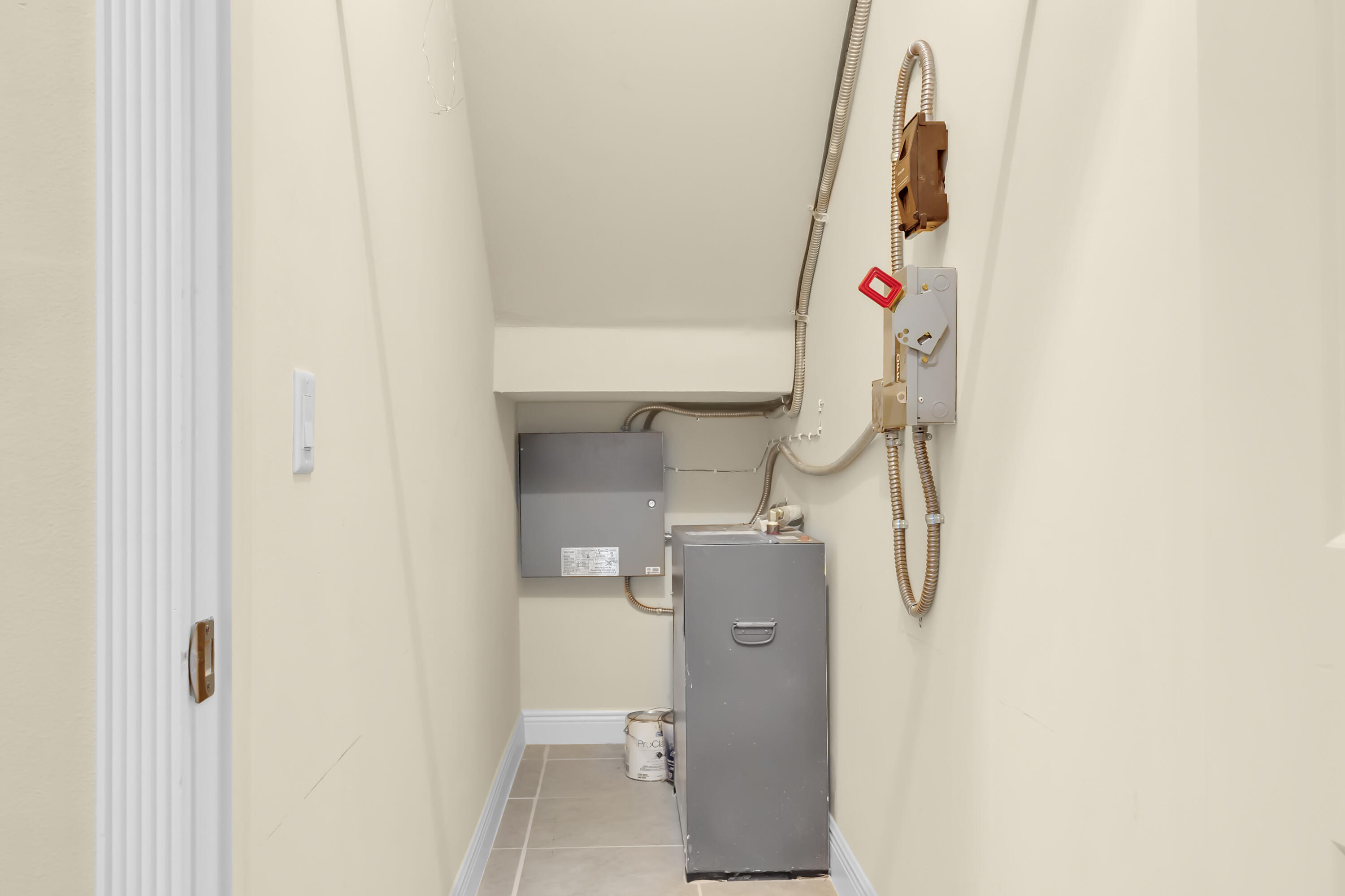 CASA DEL SOL OF TEQUESTA - Residential