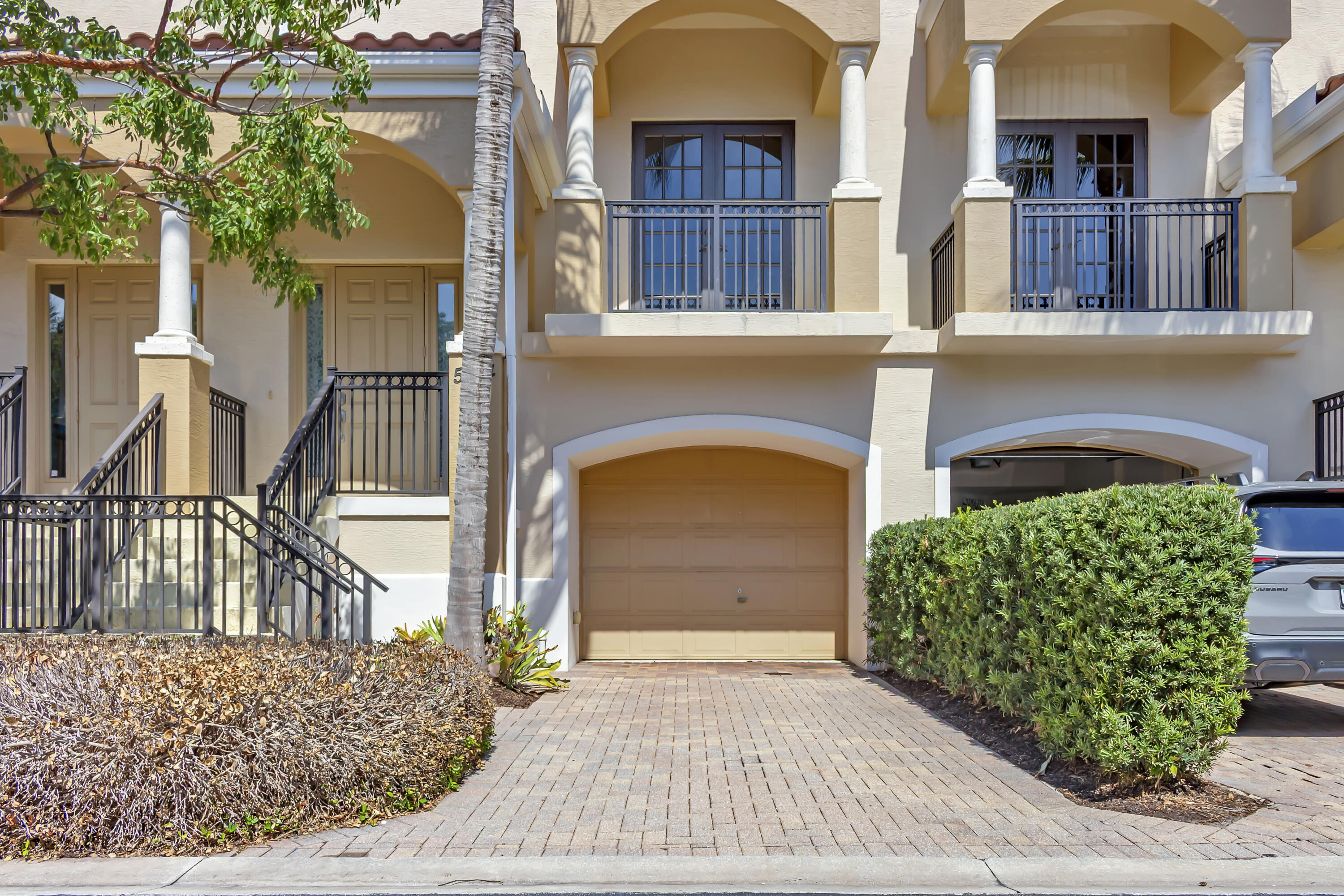 CASA DEL SOL OF TEQUESTA - Residential