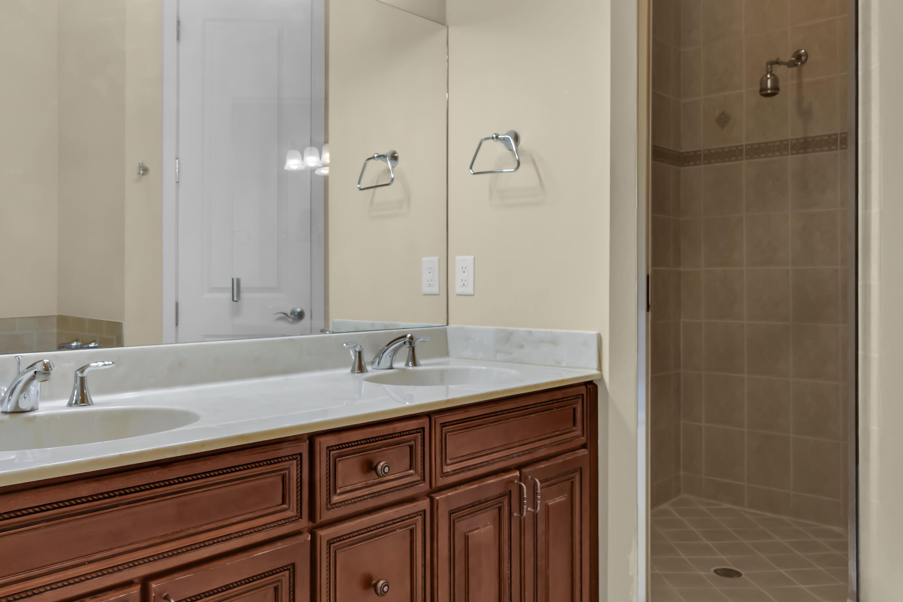 CASA DEL SOL OF TEQUESTA - Residential