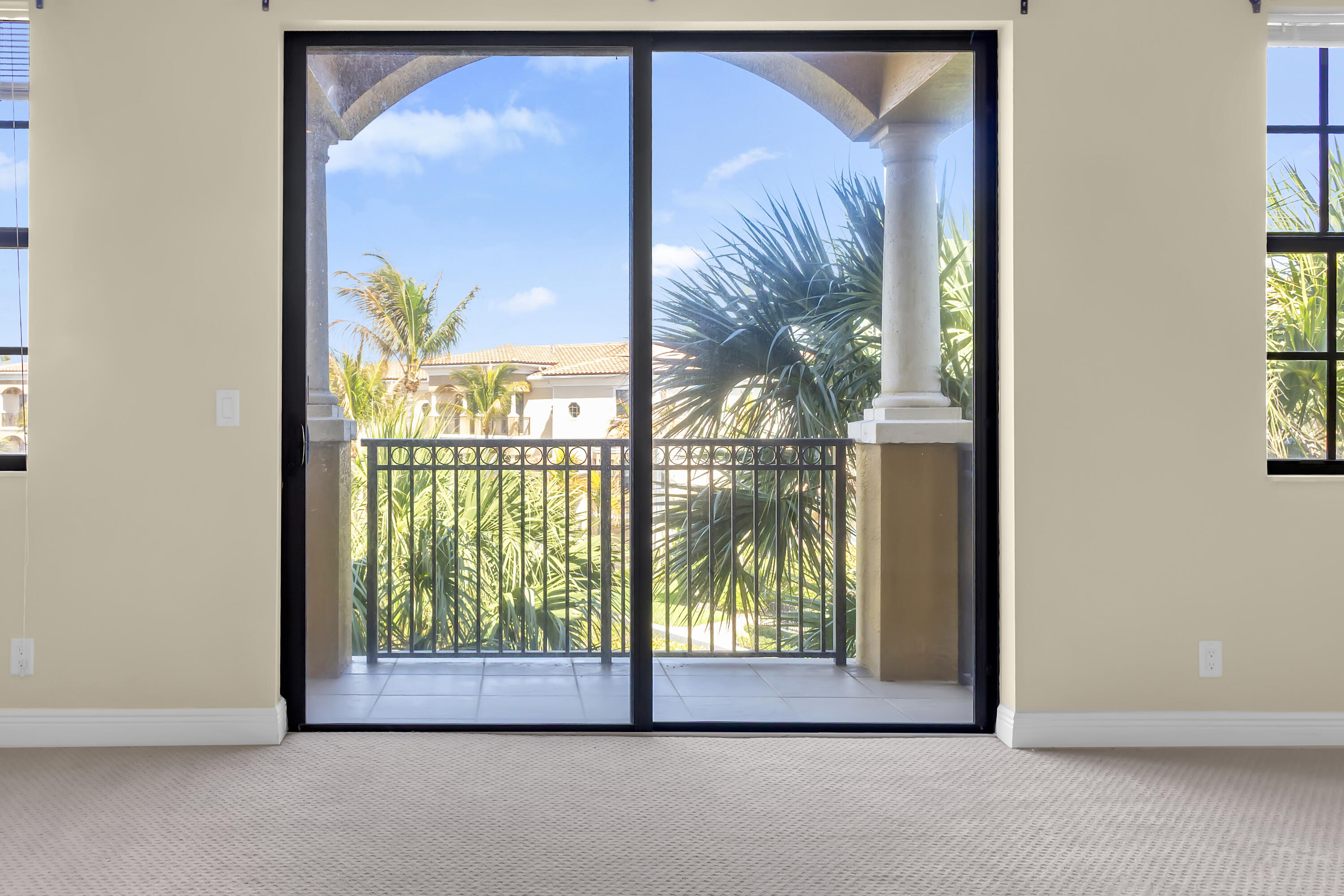 CASA DEL SOL OF TEQUESTA - Residential