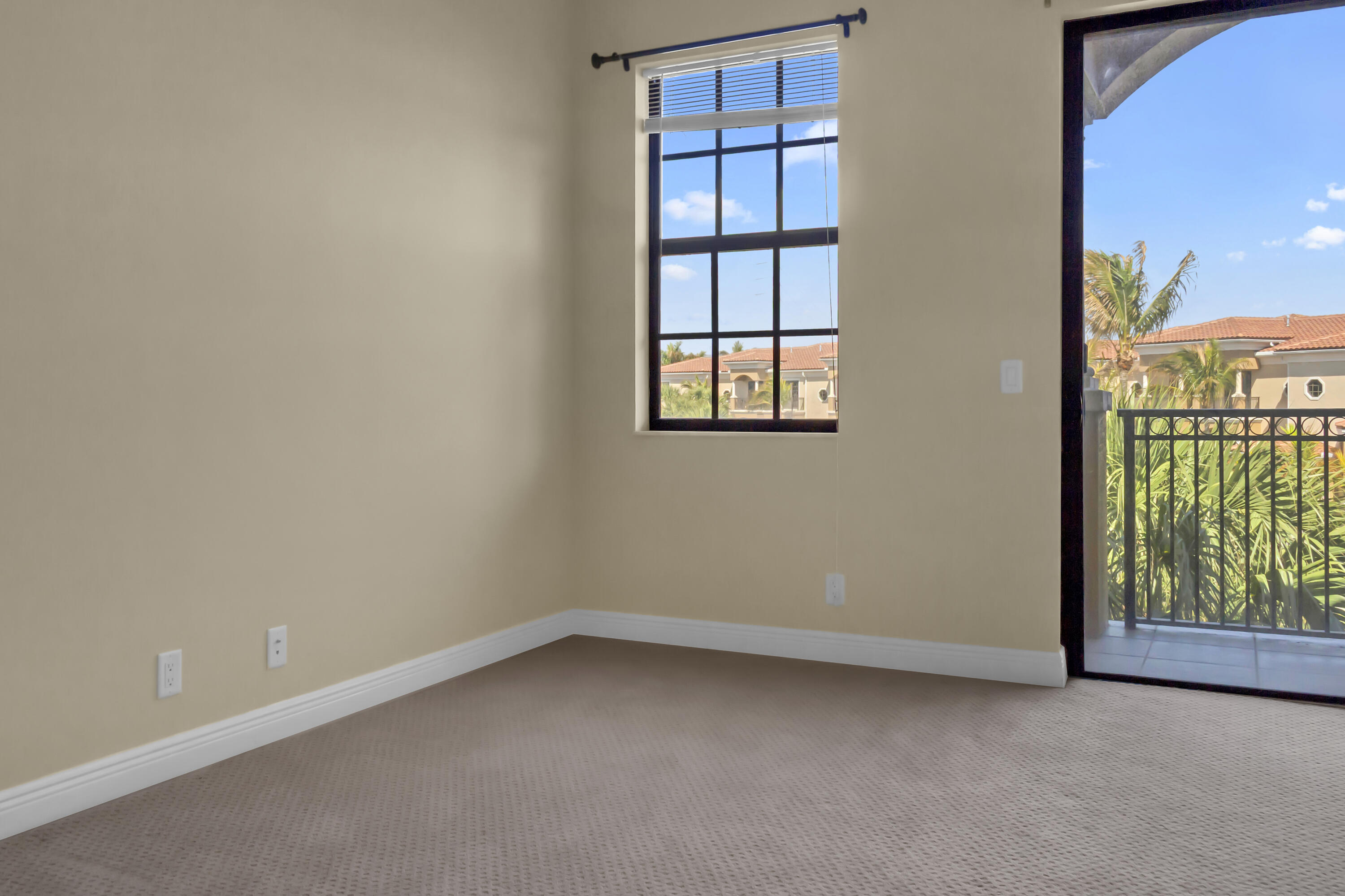 CASA DEL SOL OF TEQUESTA - Residential