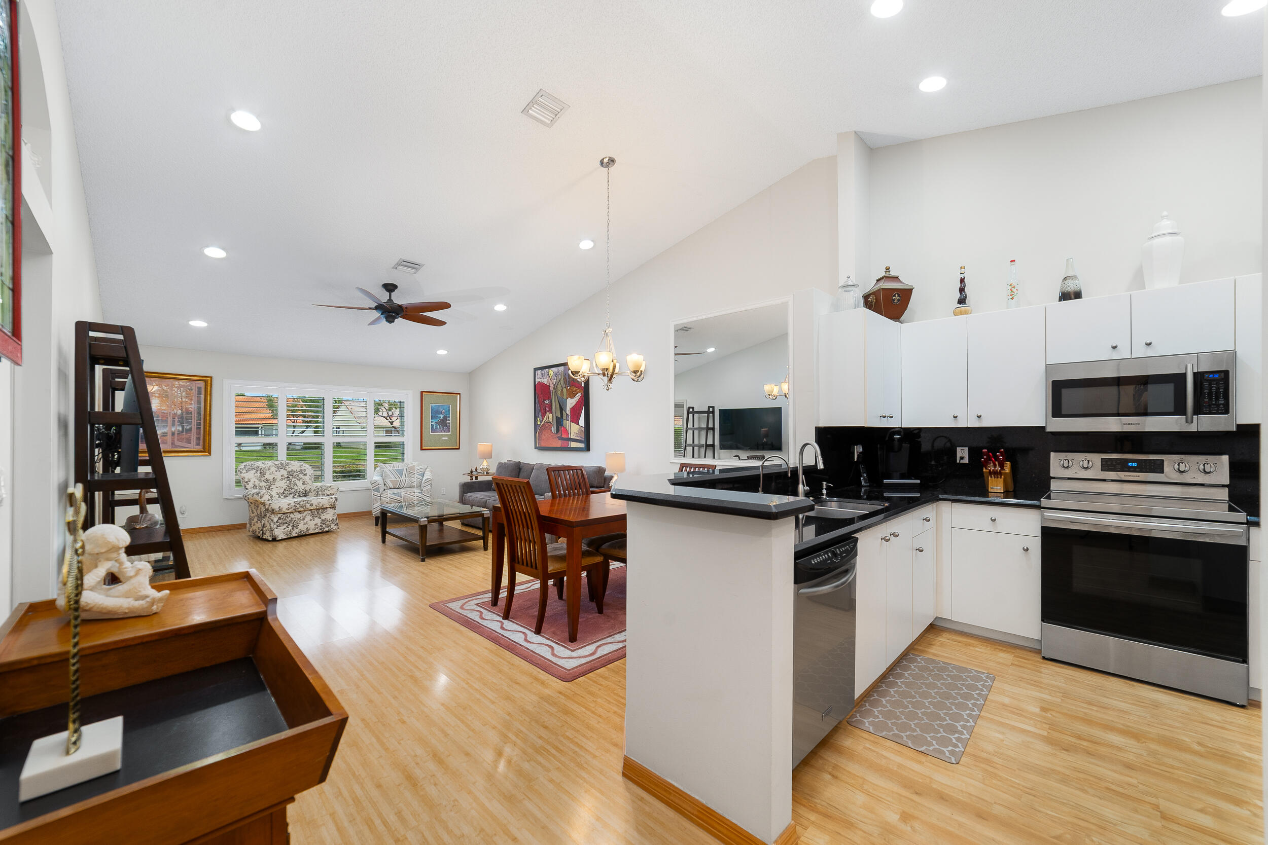 FLORAL LAKES 1 - Residential