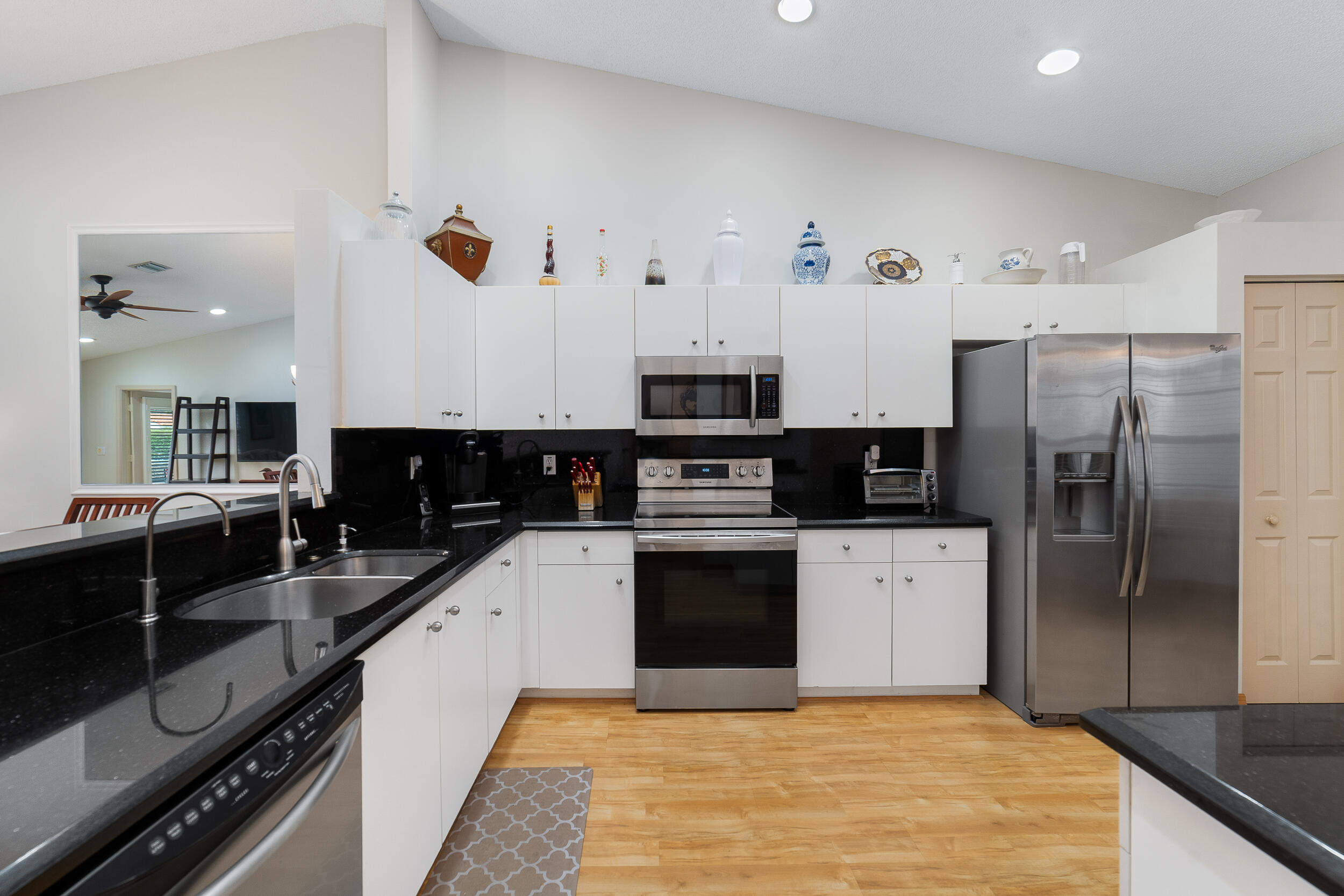 FLORAL LAKES 1 - Residential