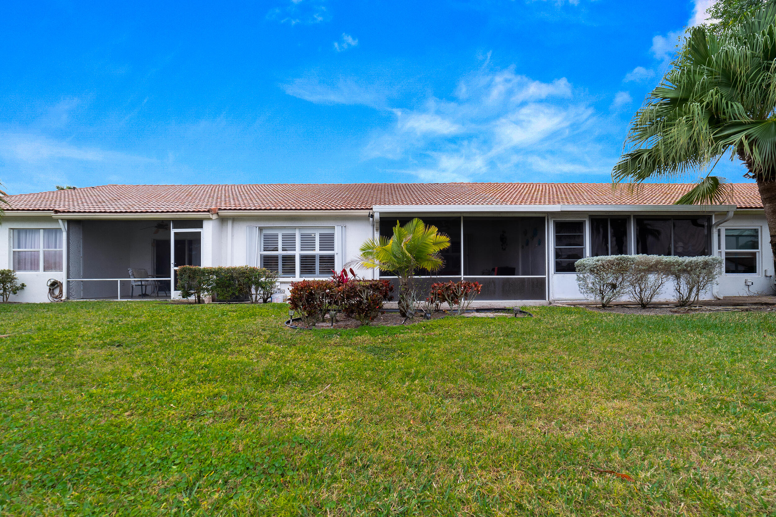 FLORAL LAKES 1 - Residential