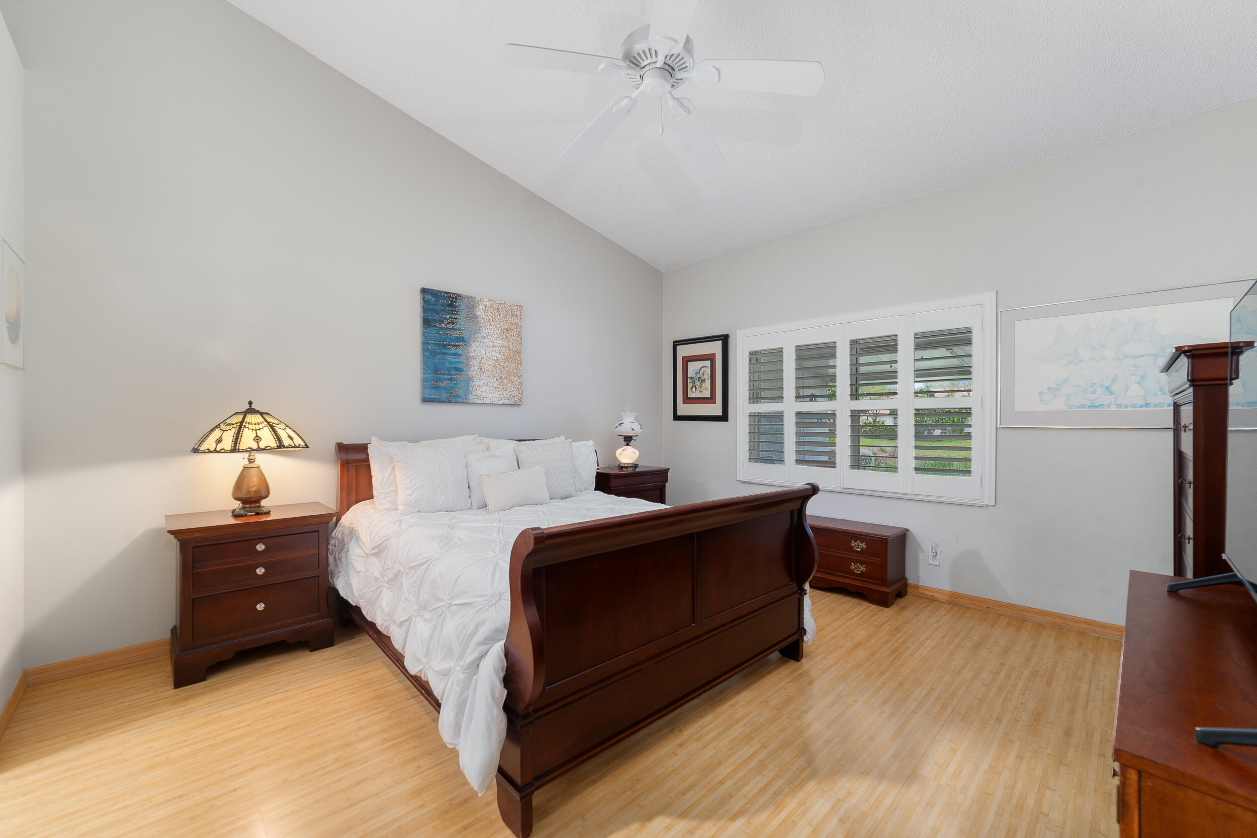 FLORAL LAKES 1 - Residential