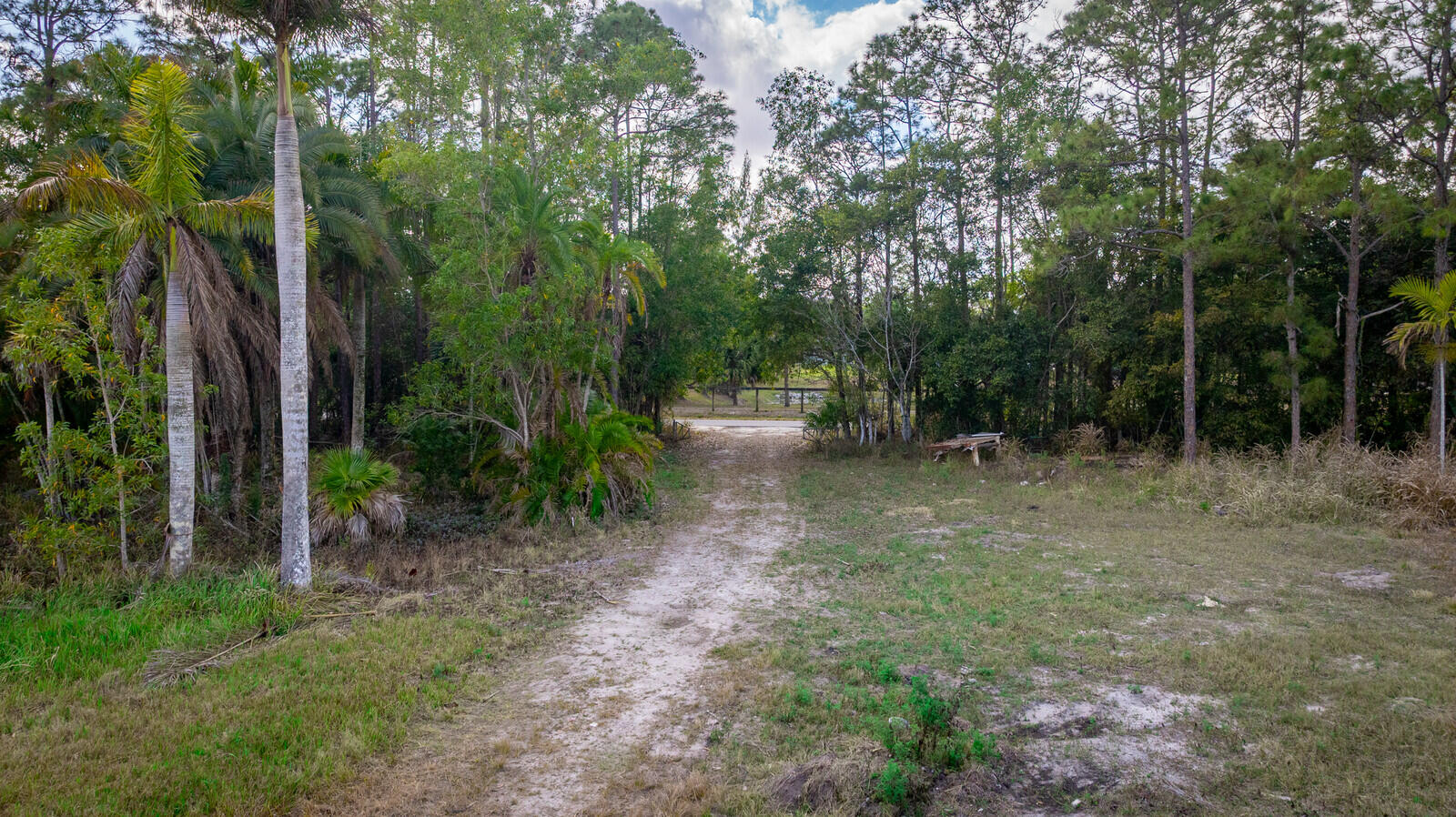 Loxahatchee Groves - Land