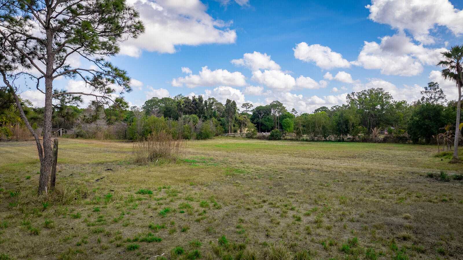 Loxahatchee Groves - Land