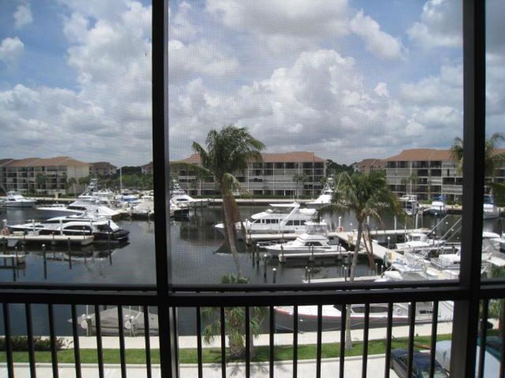 Photo of 1401 Tidal Pointe Boulevard #404, Jupiter, FL 33477 (MLS # R11011552)