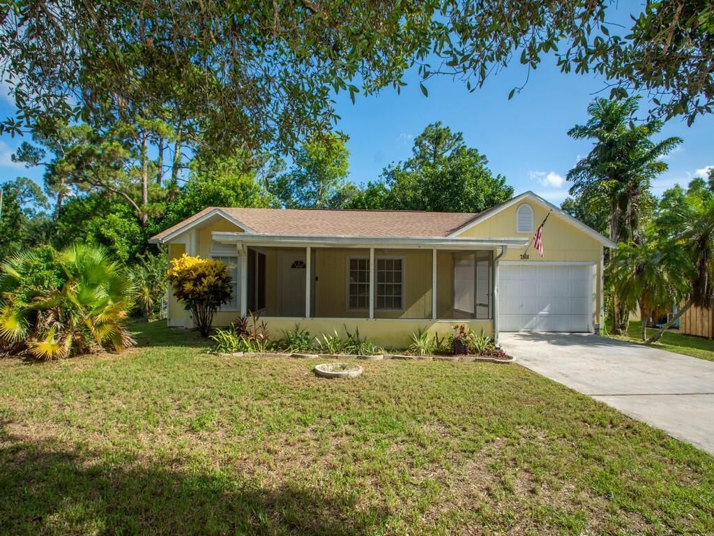 Photo of 7801 Westmont Drive, Fort Pierce, FL 34951 (MLS # R10909023)