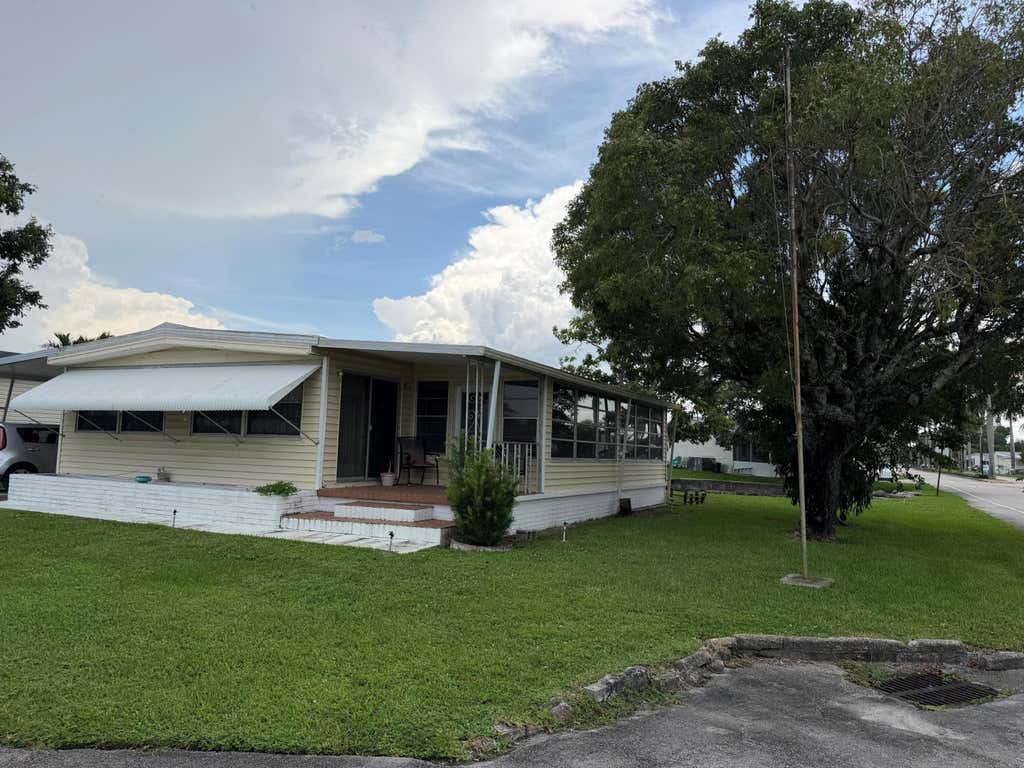 Photo of 1801 SW 84TH Avenue, Davie, FL 33324 (MLS # B26060543)