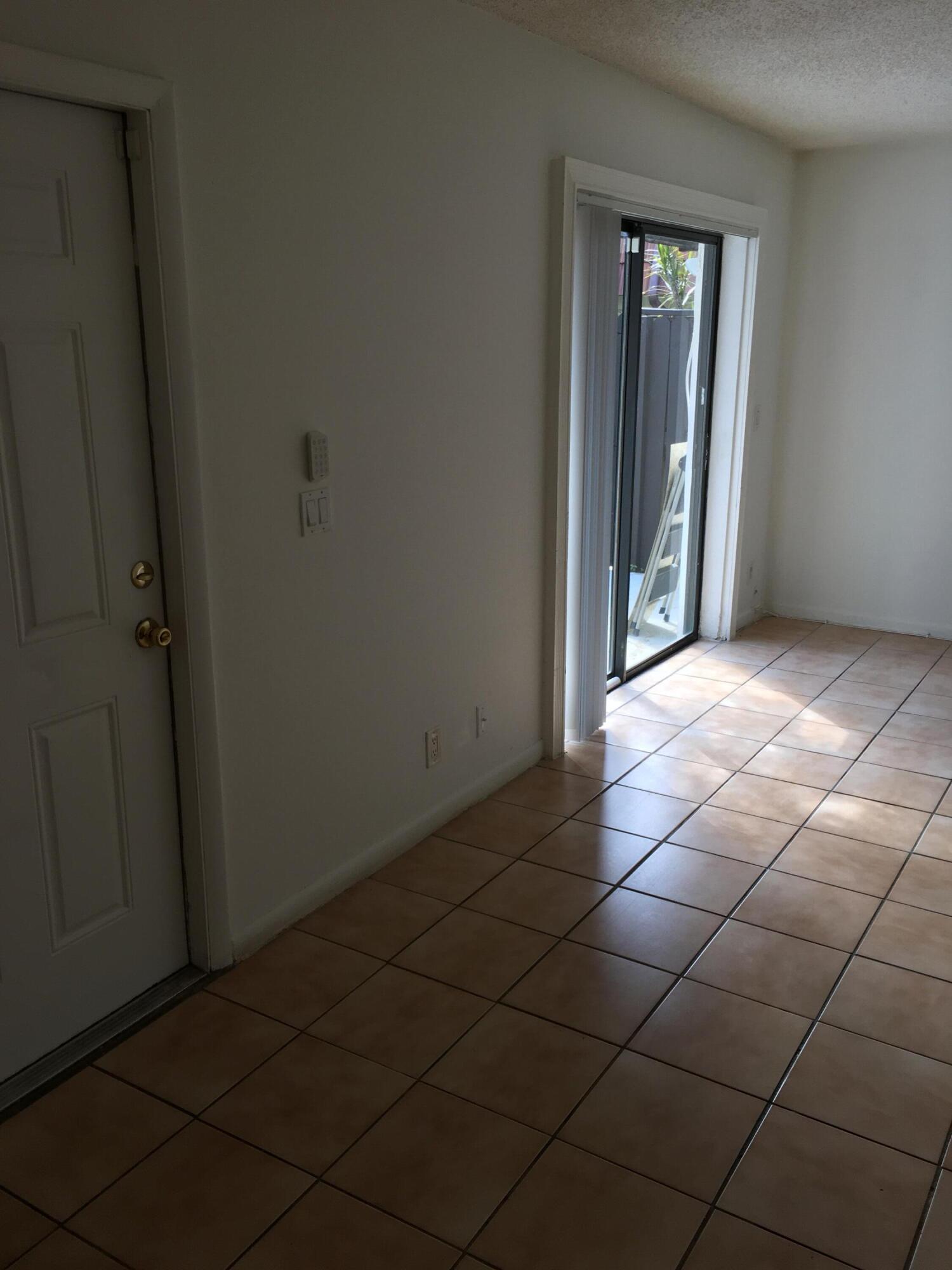 PINES 1 - Residential