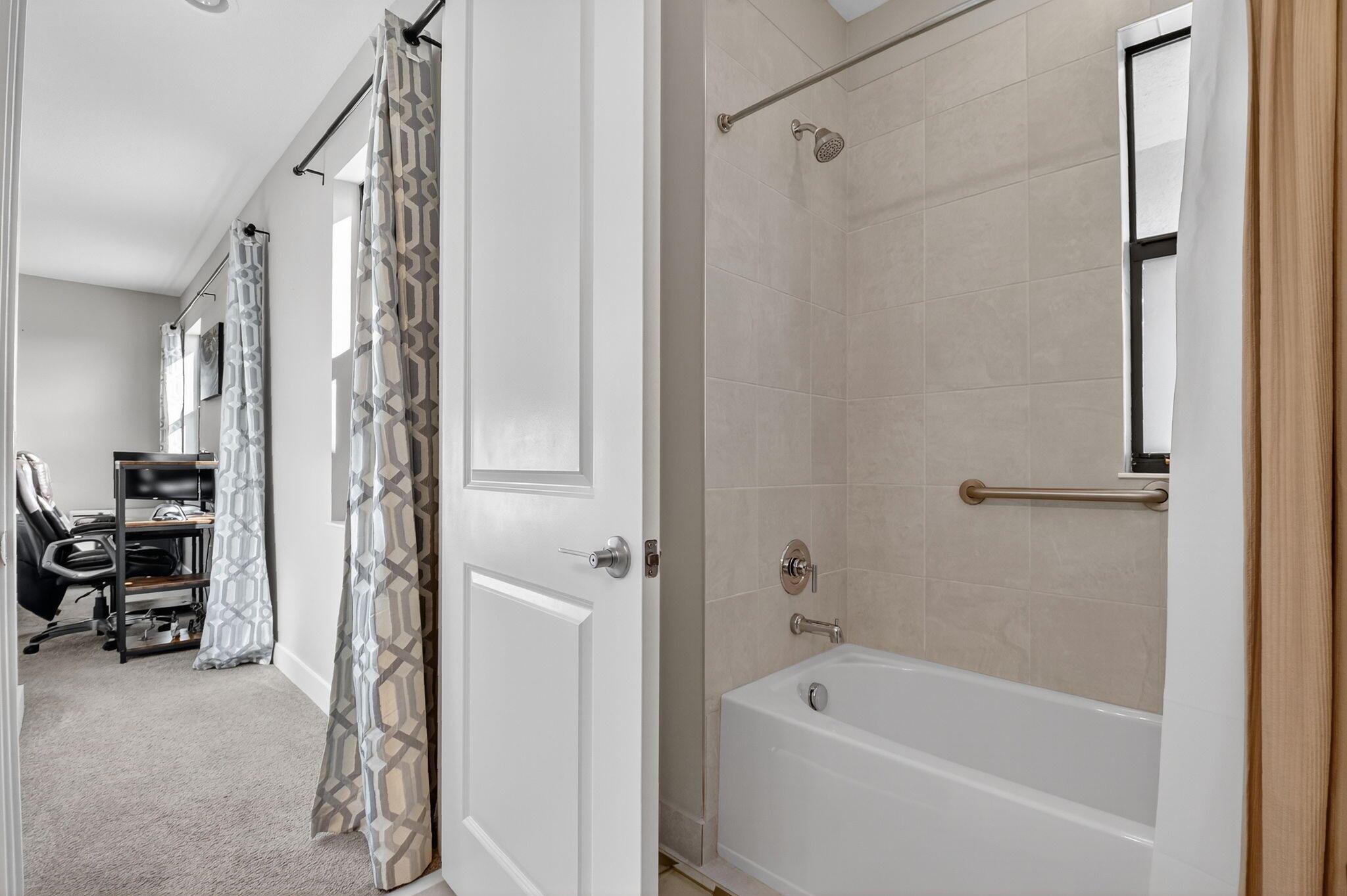 TOSCANA ISLES PUD PL - Residential Lease