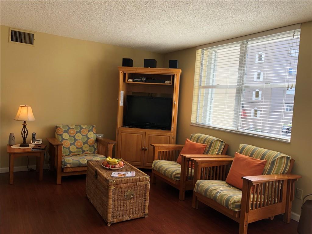 The Carlyle Condominium - Residential