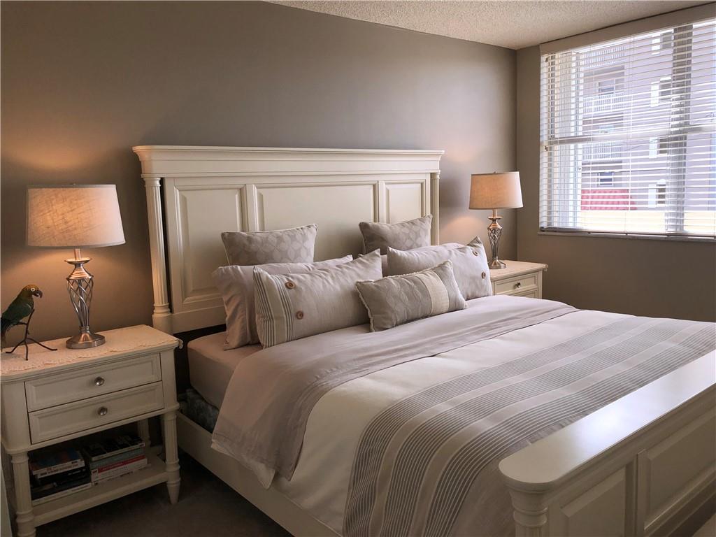 The Carlyle Condominium - Residential