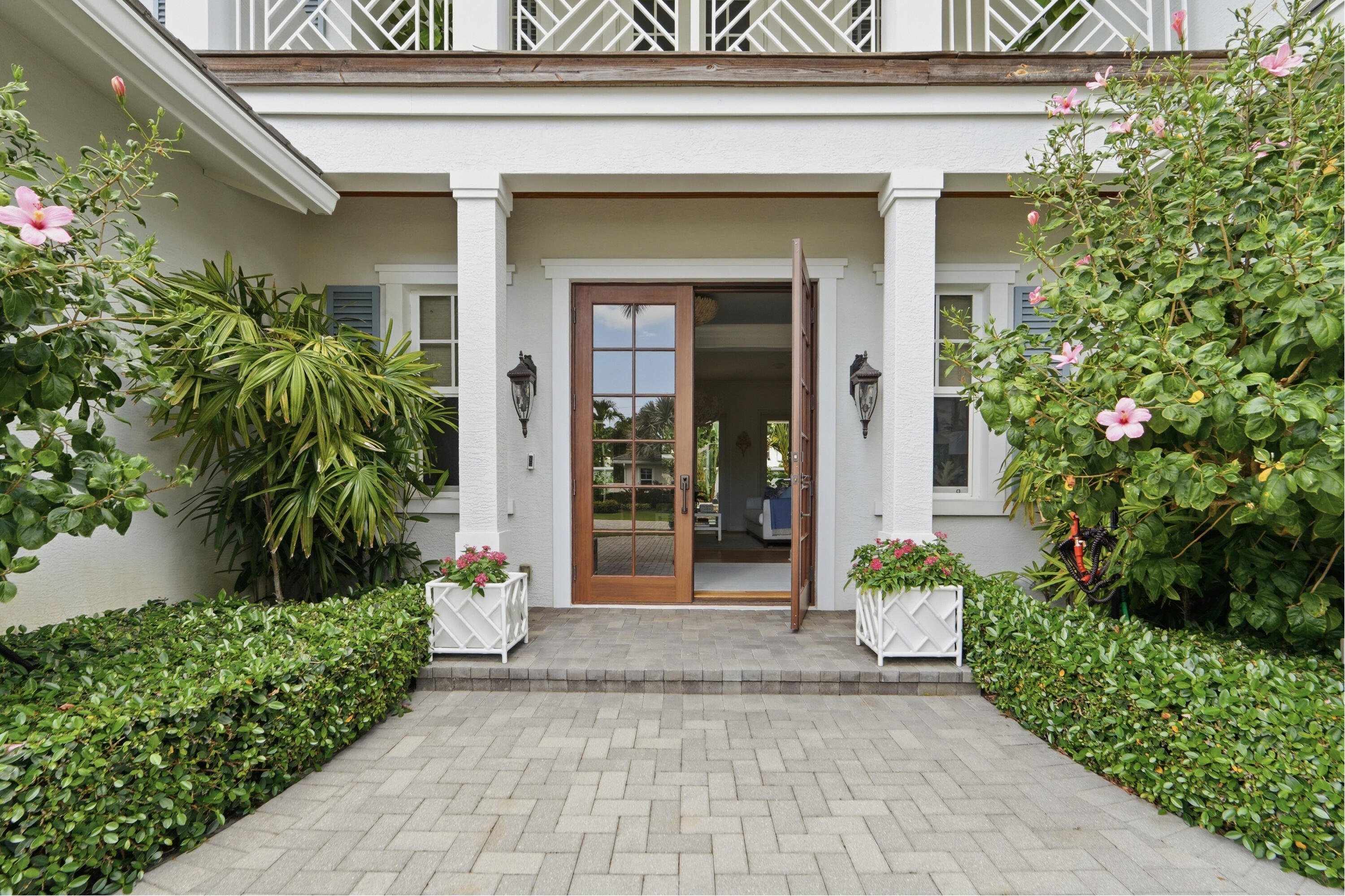 2520 Estates Drive