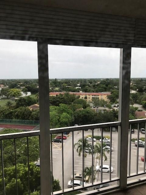 Country Club Towers Of Co - Residential Lease