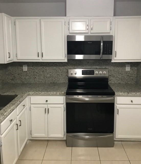 Country Club Towers Of Co - Residential Lease