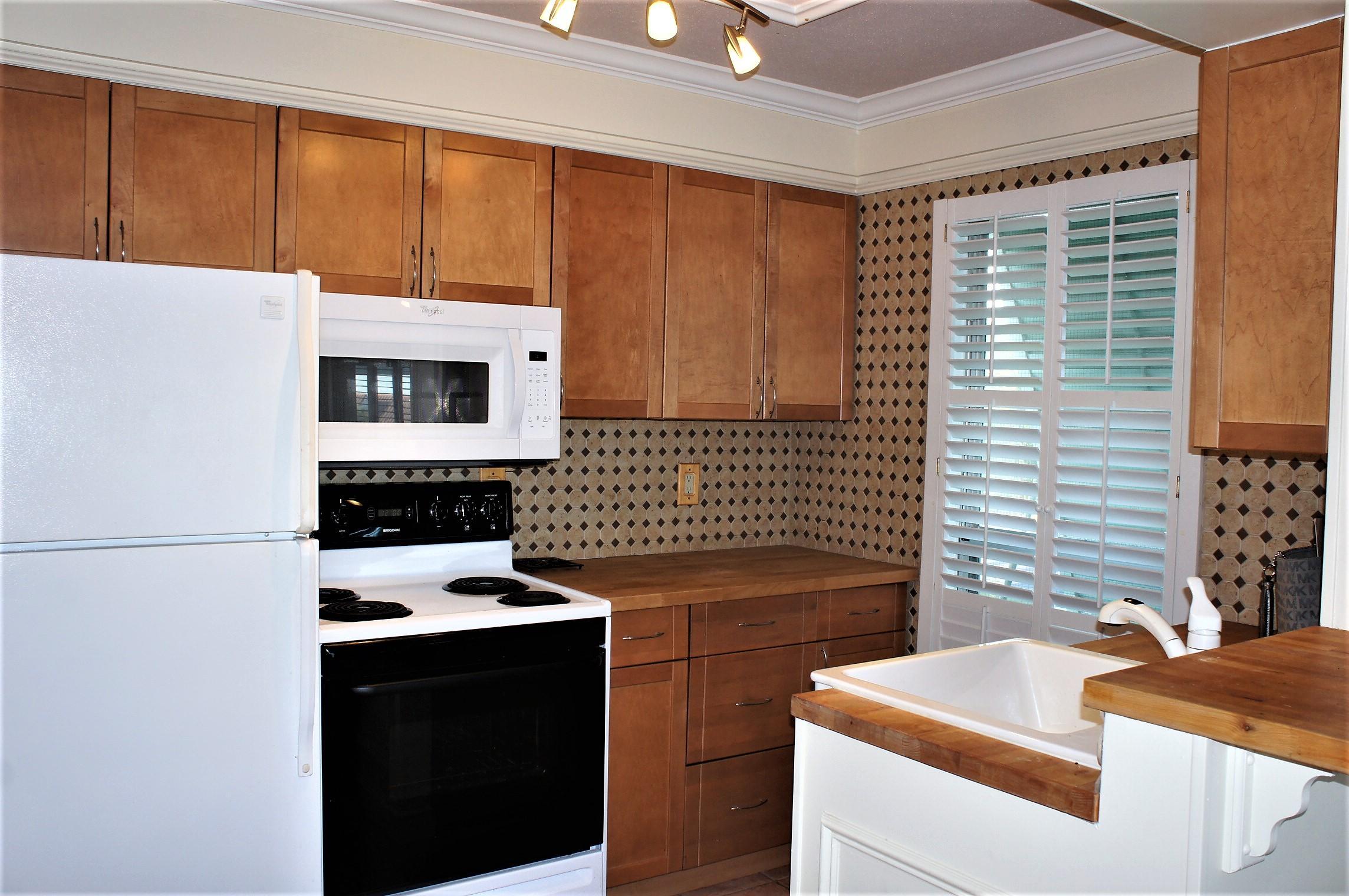 CYPRESS POINT CONDO - Residential Lease