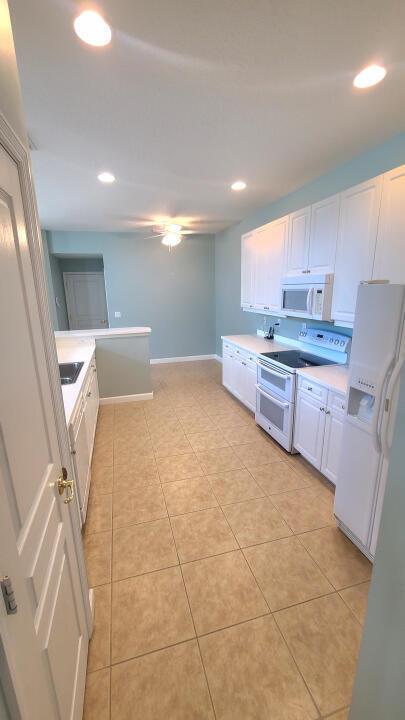TRADITION PLAT NO 8 - Residential Lease