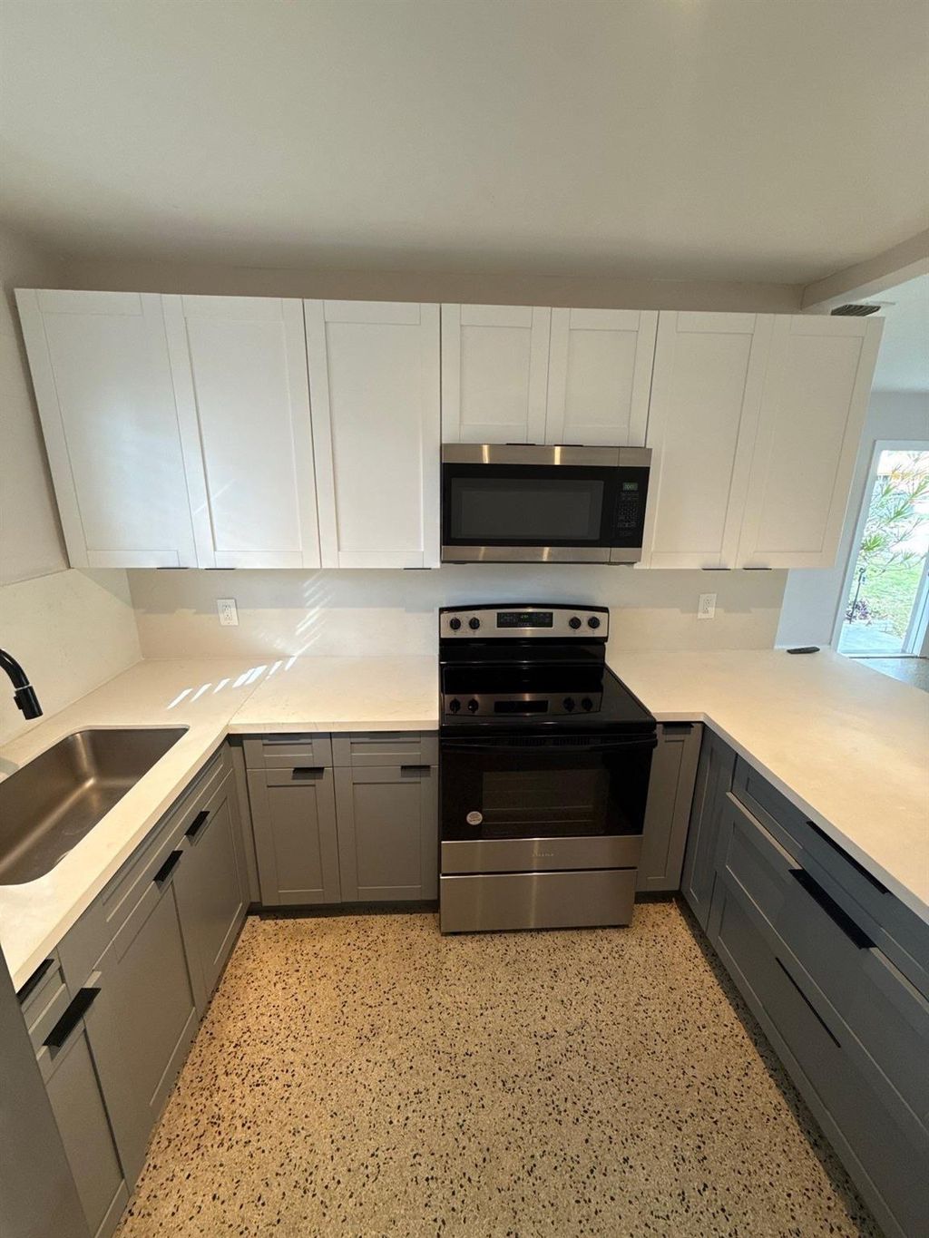 Photo of 1306 SW 2nd Avenue, Dania Beach, FL 33004 (MLS # F10550666)